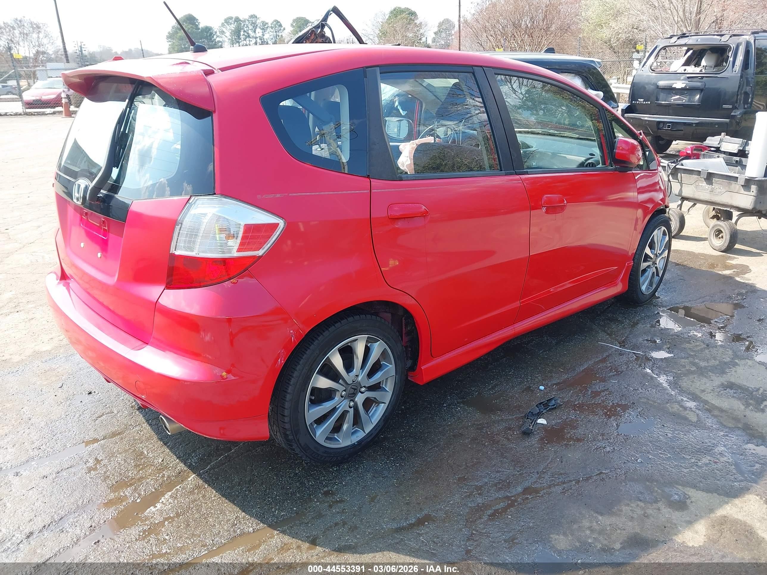 2012 Honda Fit Sport Red vin: JHMGE8H58CC014082