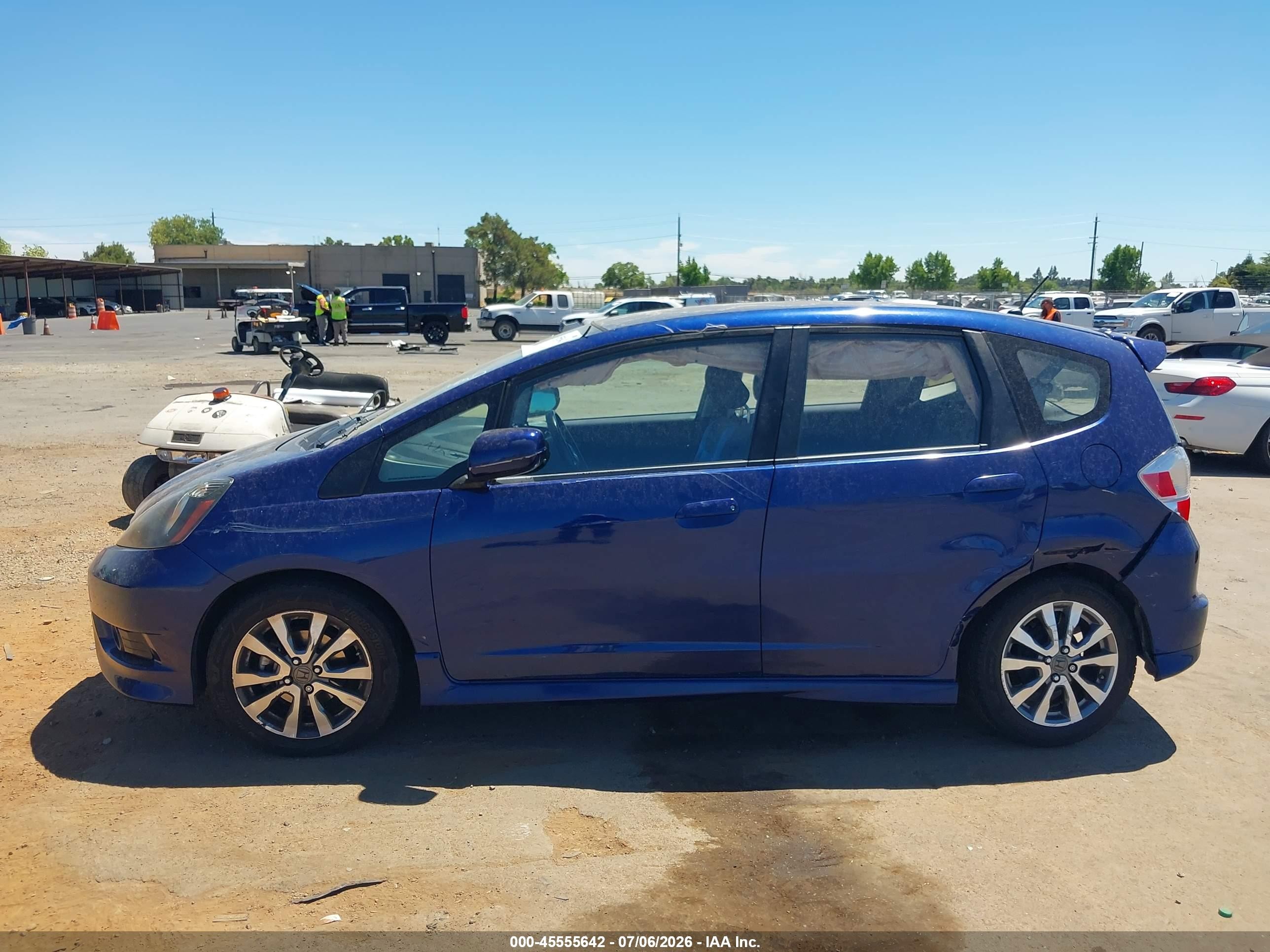 2012 Honda Fit Sport Blue vin: JHMGE8H58CC015636