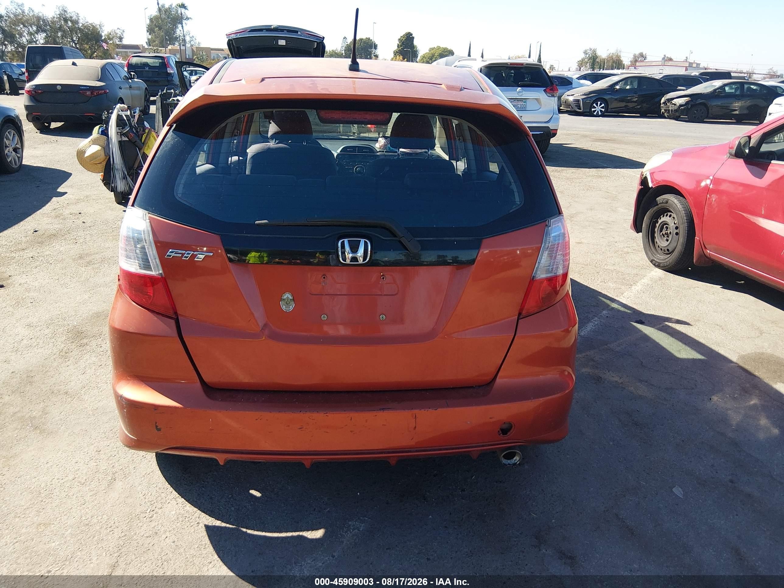 2012 Honda Fit Sport Orange vin: JHMGE8H58CC027947