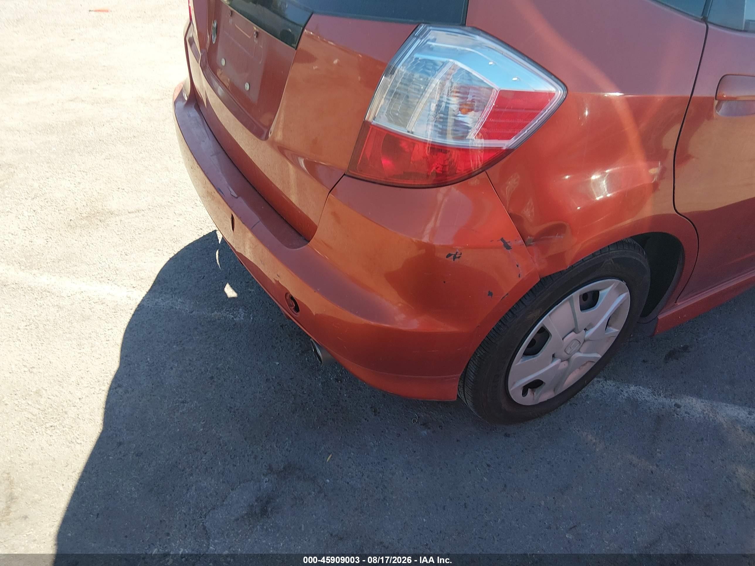 2012 Honda Fit Sport Orange vin: JHMGE8H58CC027947