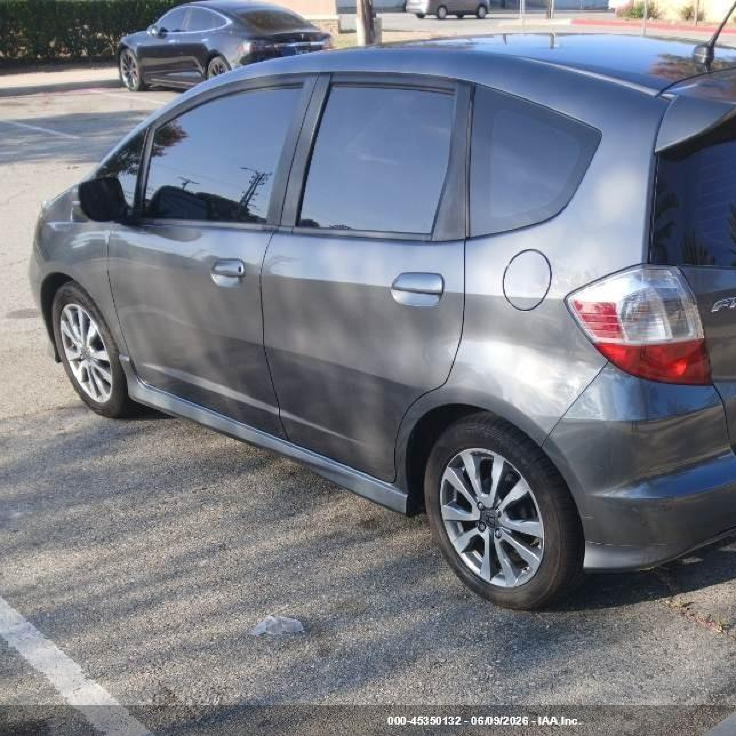 2012 Honda Fit Sport Серебряный vin: JHMGE8H58CC042044