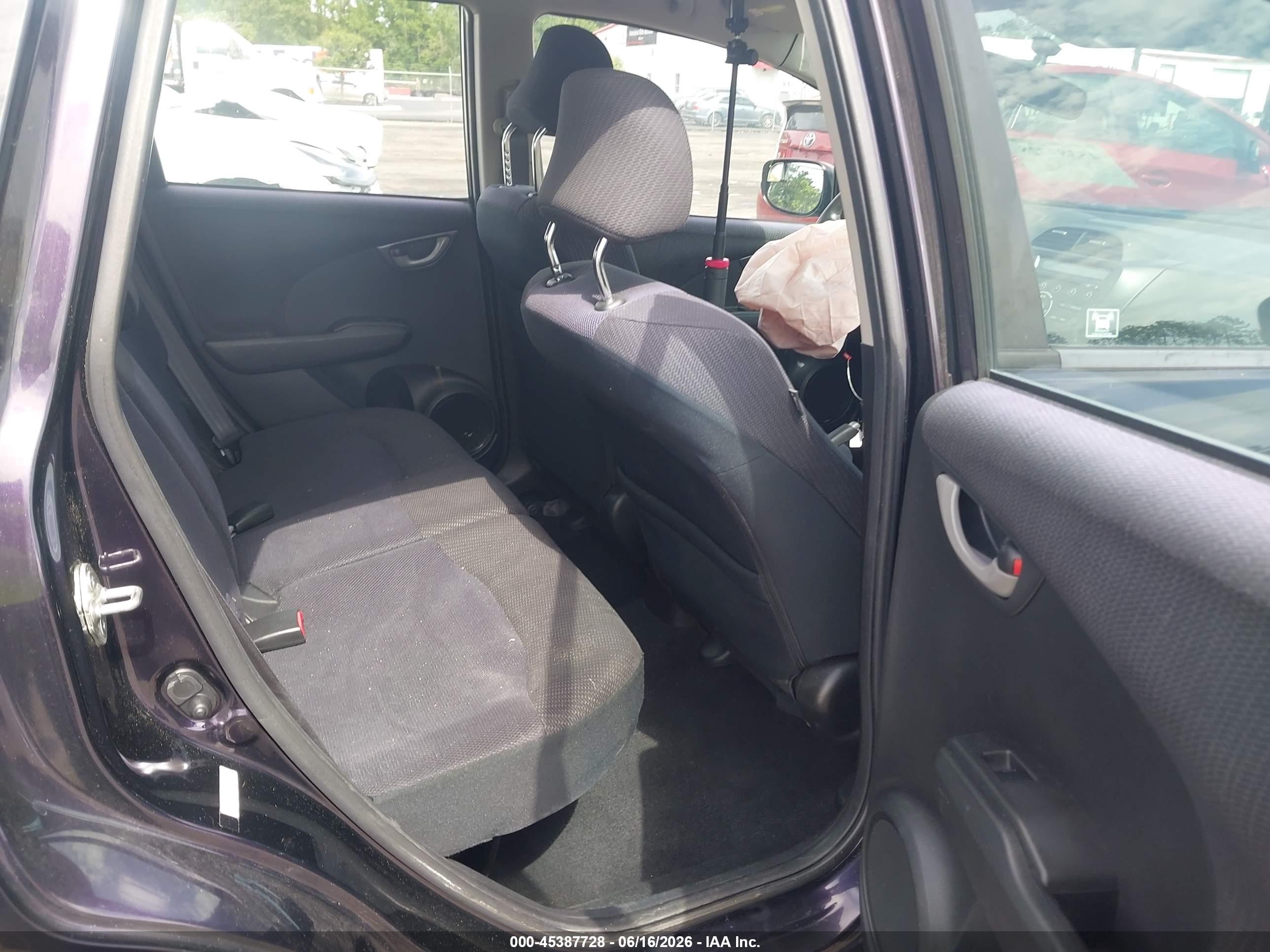 2013 Honda Fit Sport Фиолетовый vin: JHMGE8H58DC001608