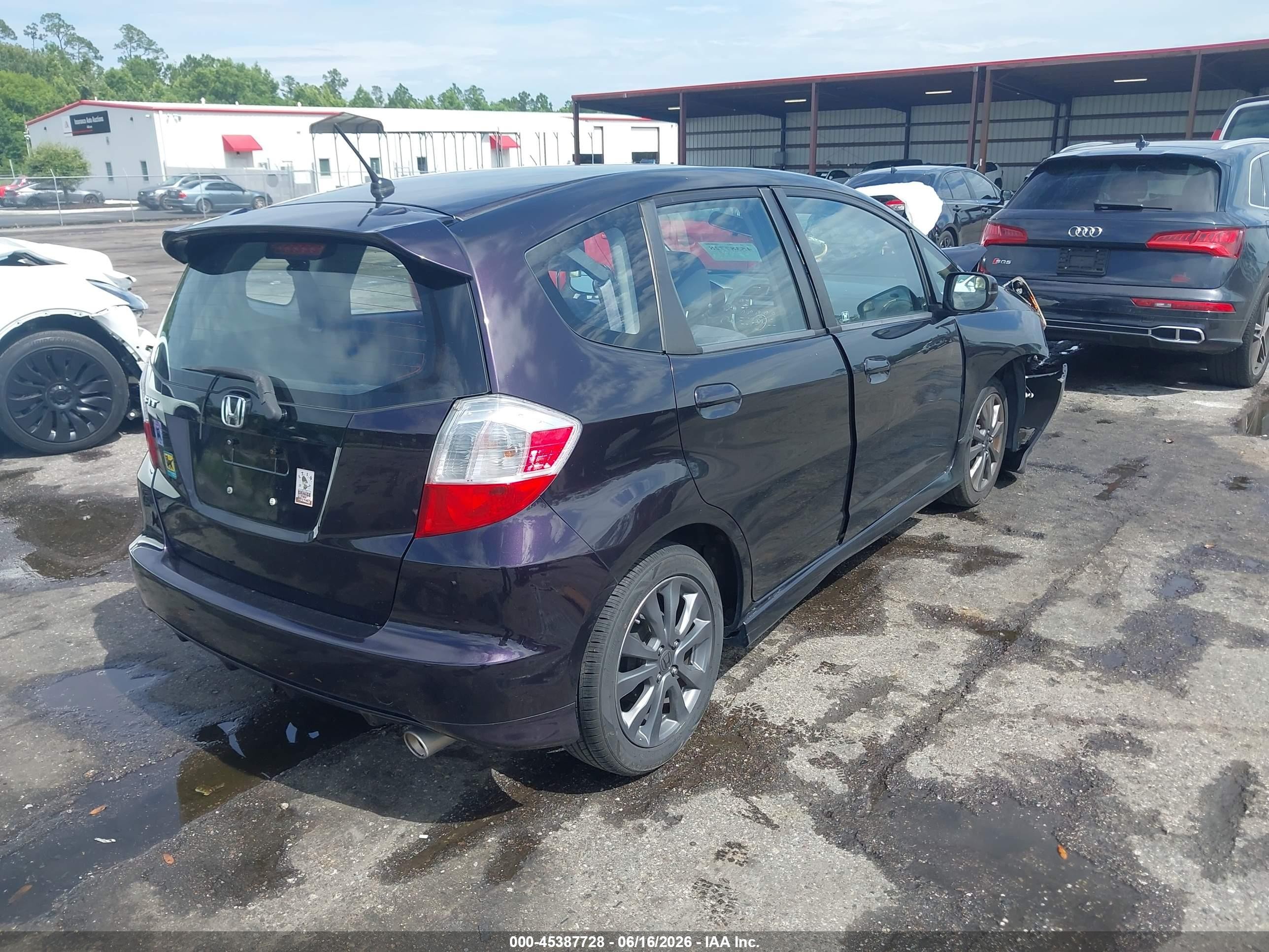 2013 Honda Fit Sport Фиолетовый vin: JHMGE8H58DC001608