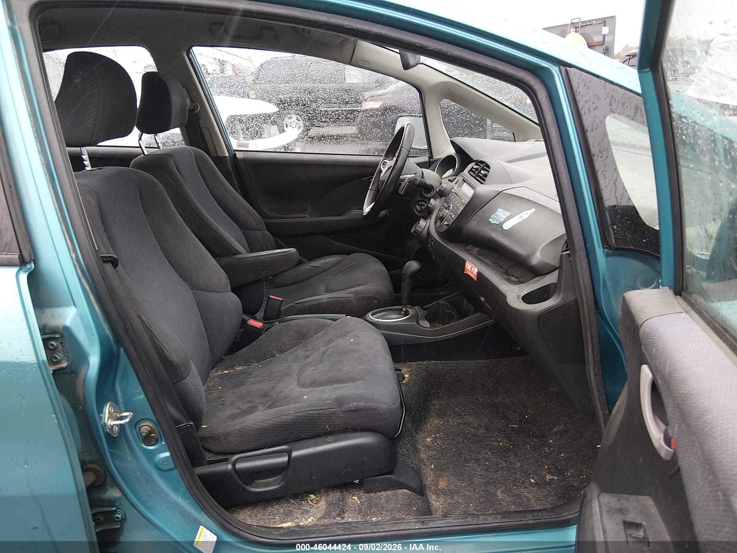 2013 Honda Fit Sport Teal vin: JHMGE8H58DC006985