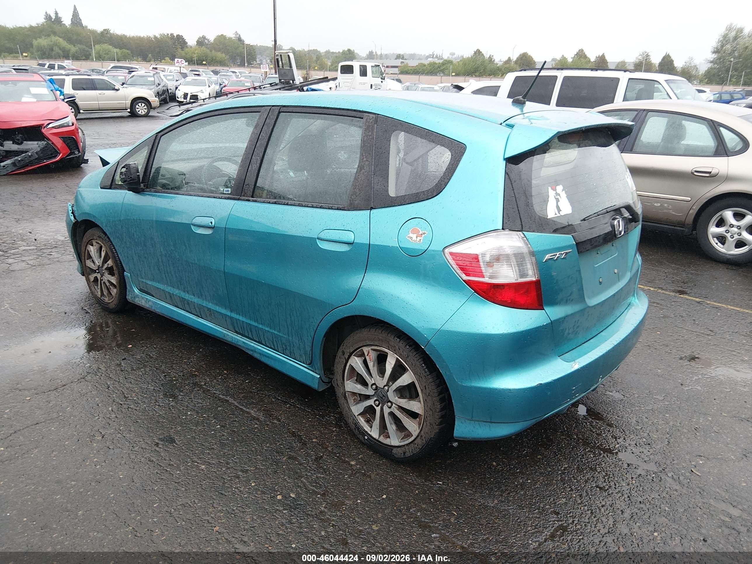 2013 Honda Fit Sport Teal vin: JHMGE8H58DC006985