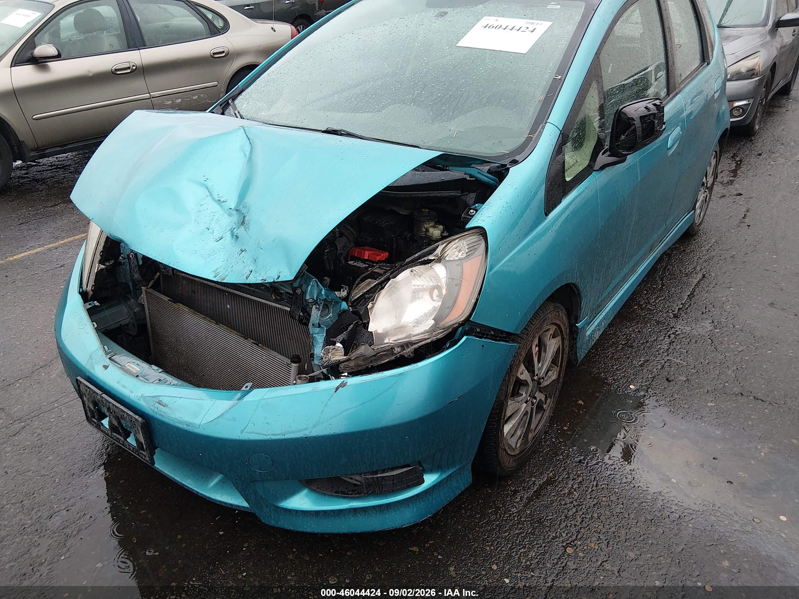 2013 Honda Fit Sport Teal vin: JHMGE8H58DC006985