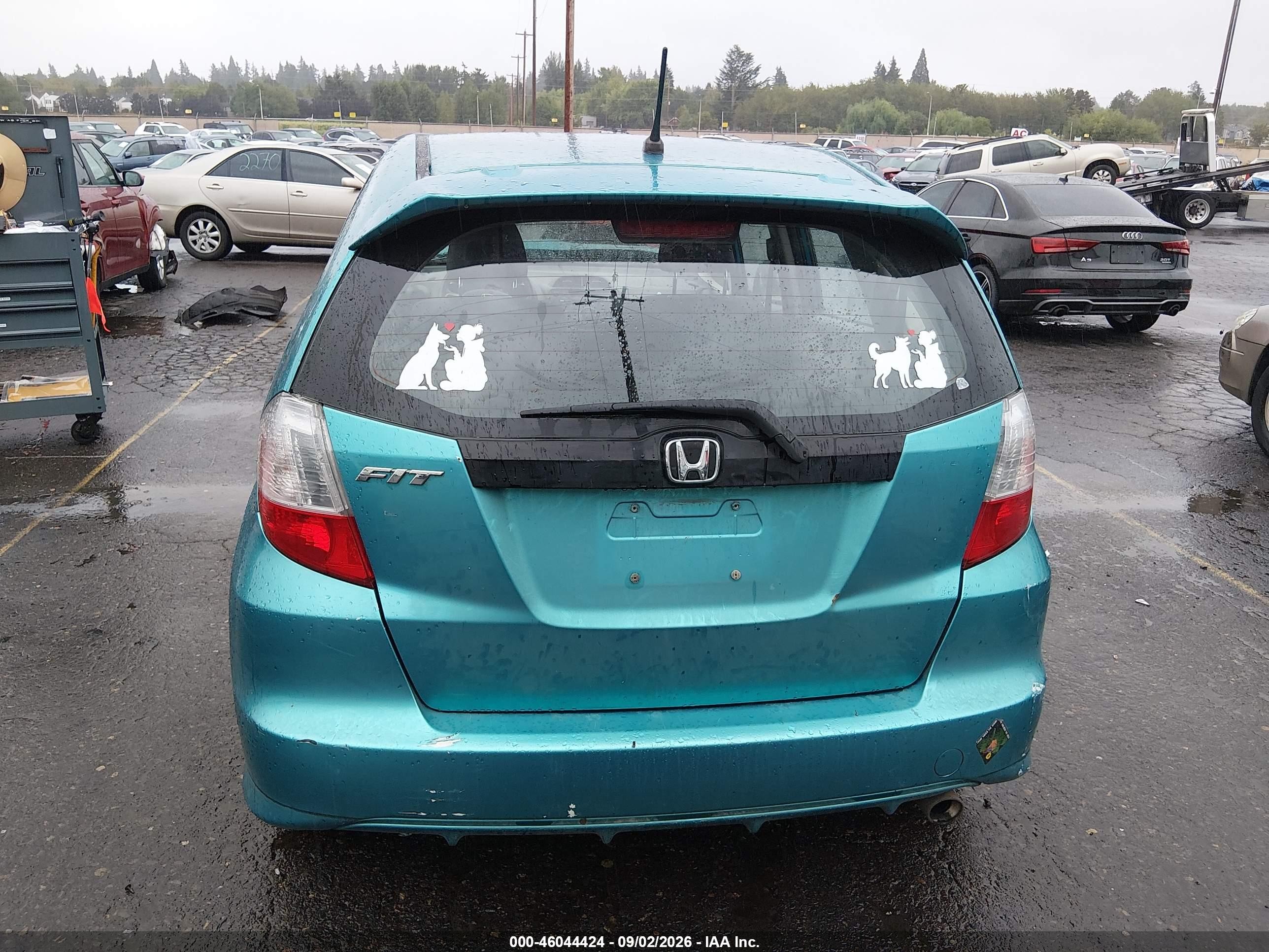 2013 Honda Fit Sport Teal vin: JHMGE8H58DC006985