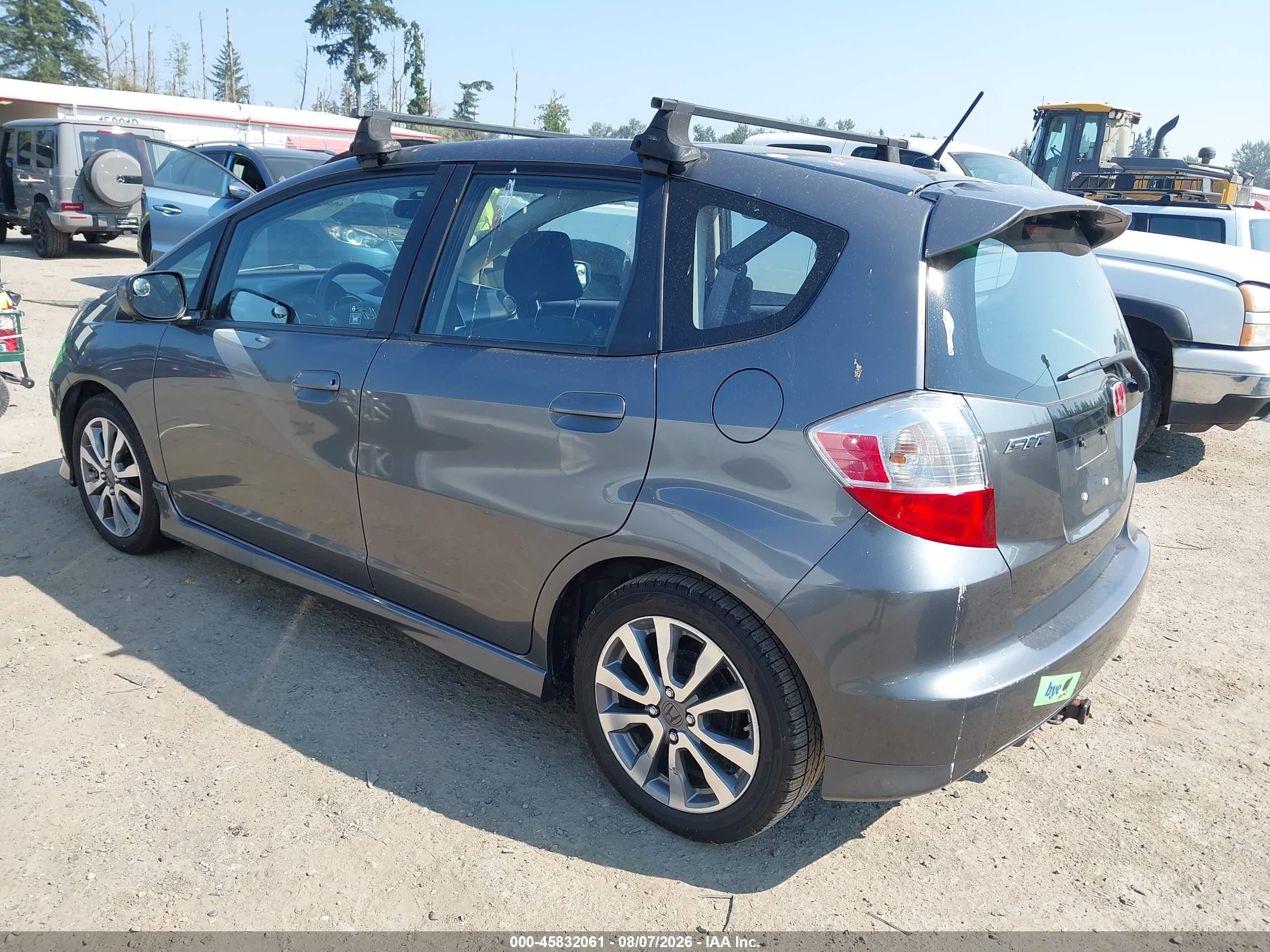 2013 Honda Fit Sport Серый vin: JHMGE8H58DC010017