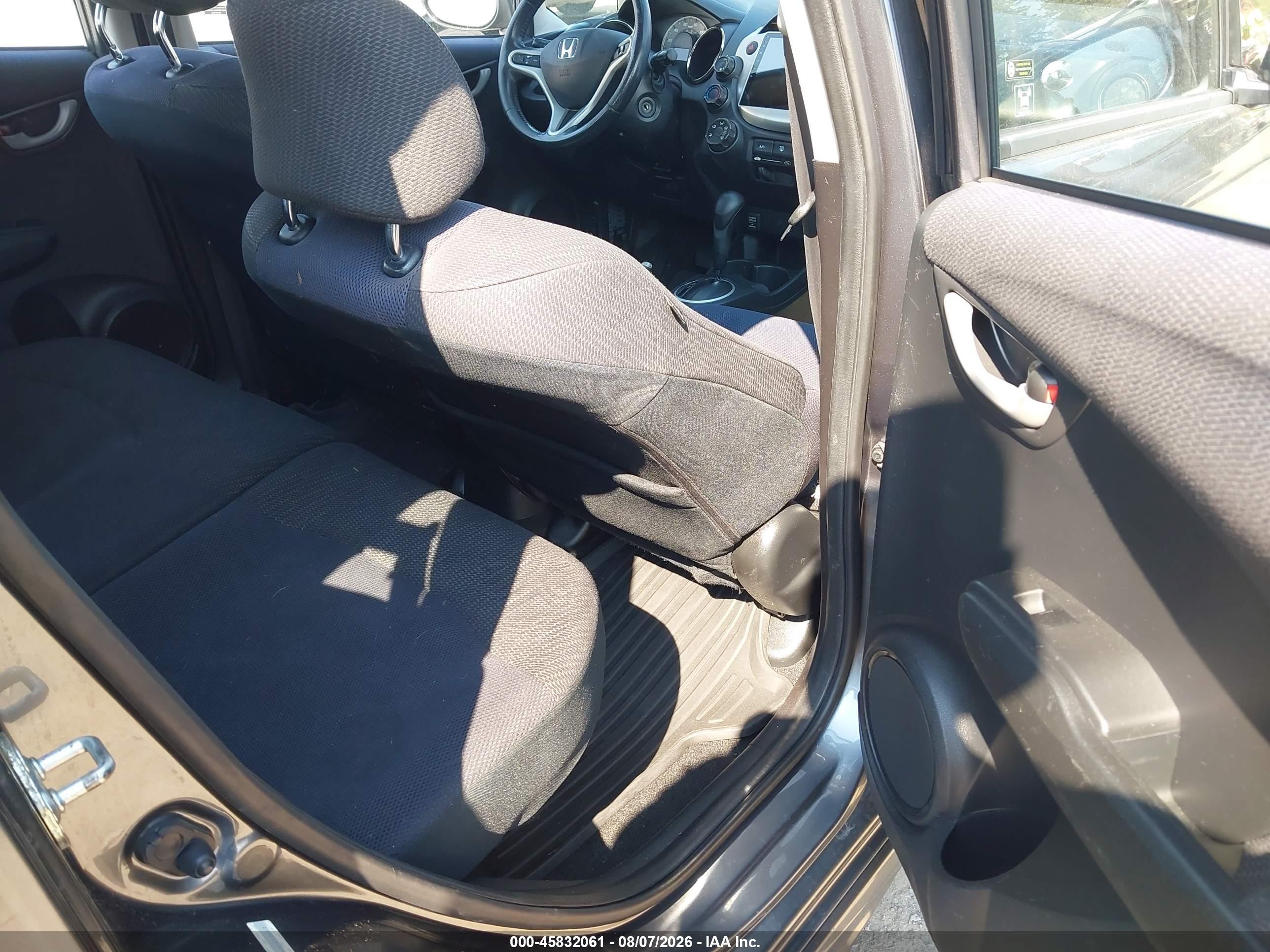 2013 Honda Fit Sport Серый vin: JHMGE8H58DC010017