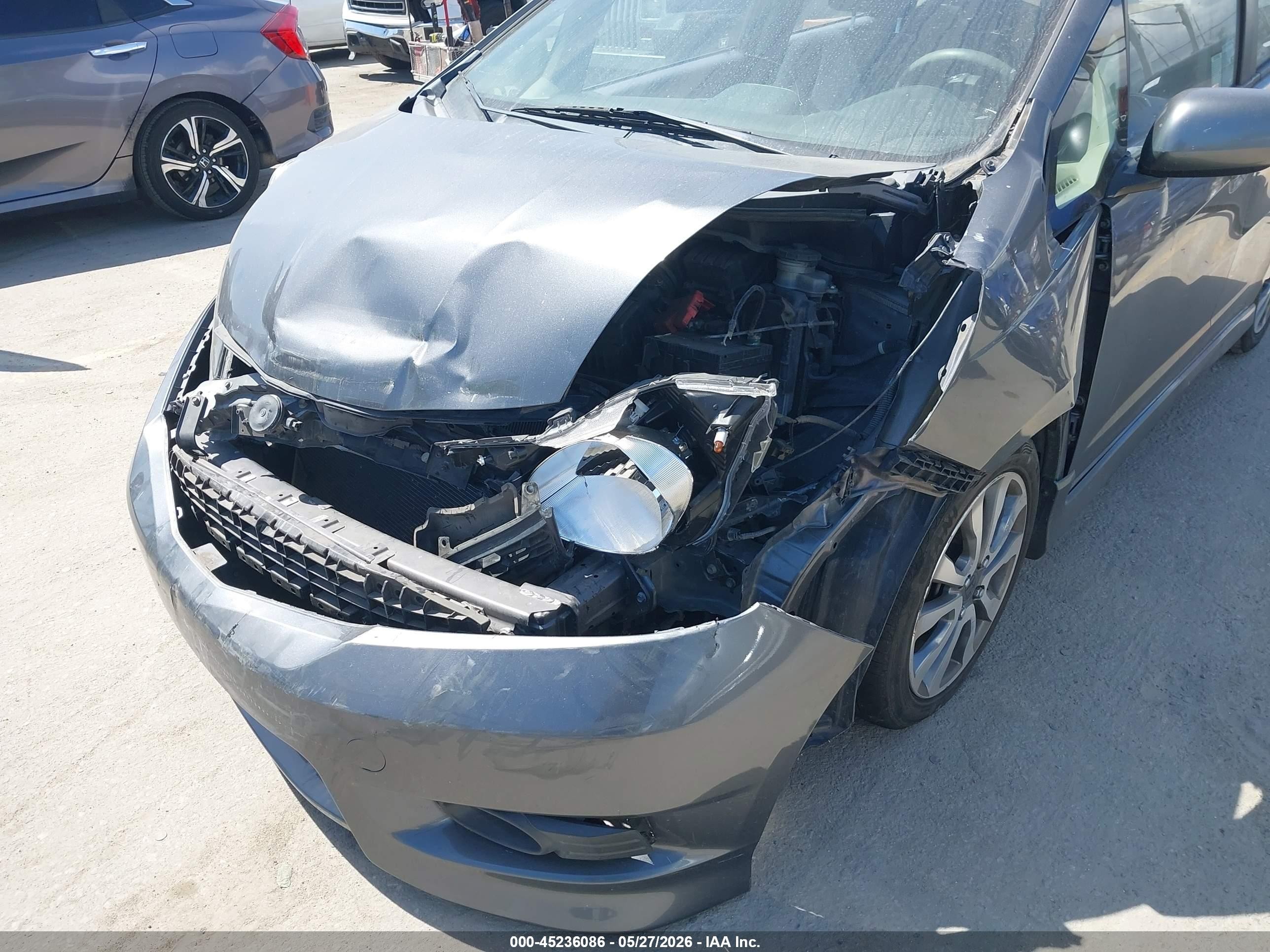 2013 Honda Fit Sport Серый vin: JHMGE8H58DC046659
