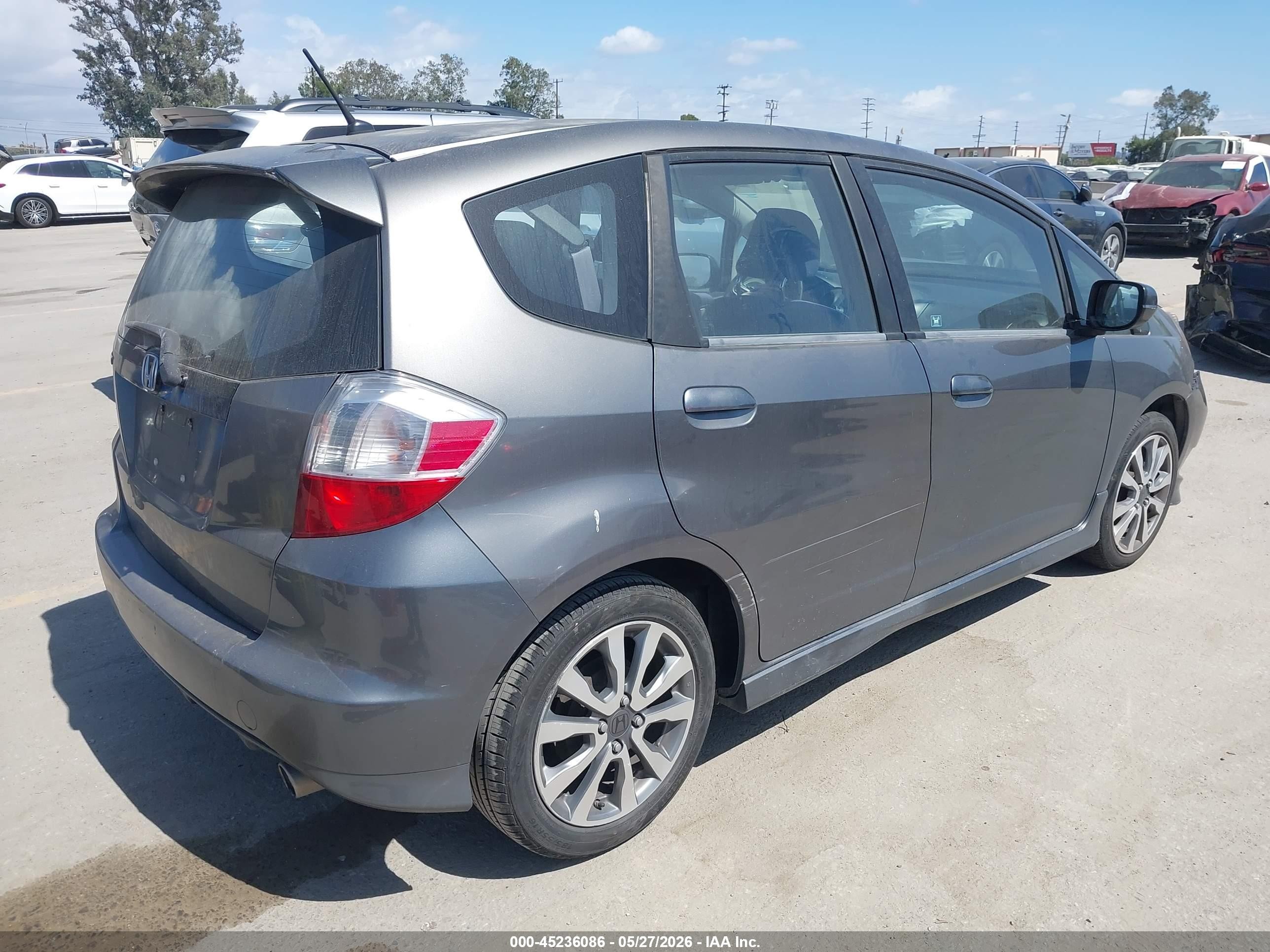2013 Honda Fit Sport Серый vin: JHMGE8H58DC046659