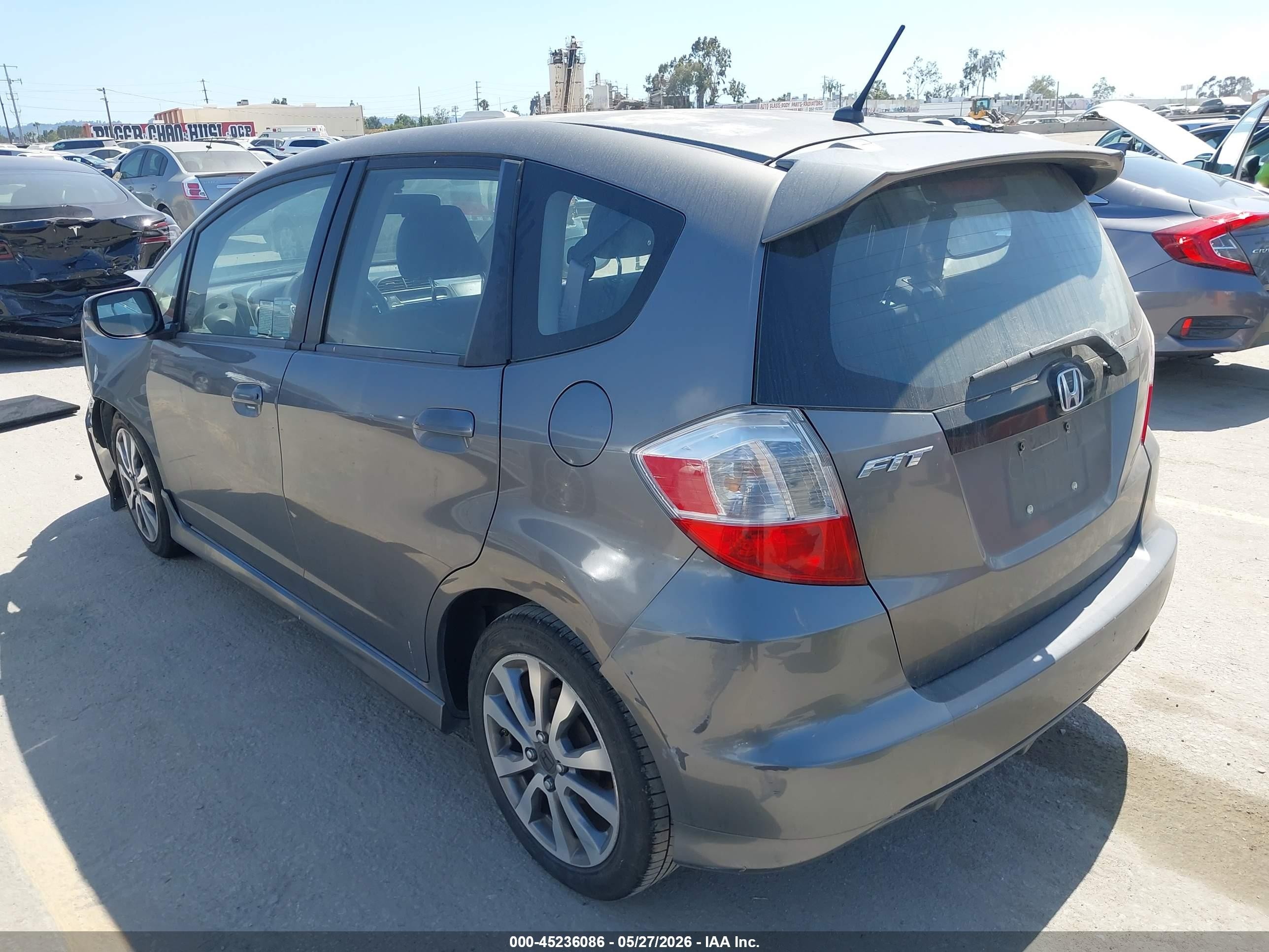 2013 Honda Fit Sport Серый vin: JHMGE8H58DC046659