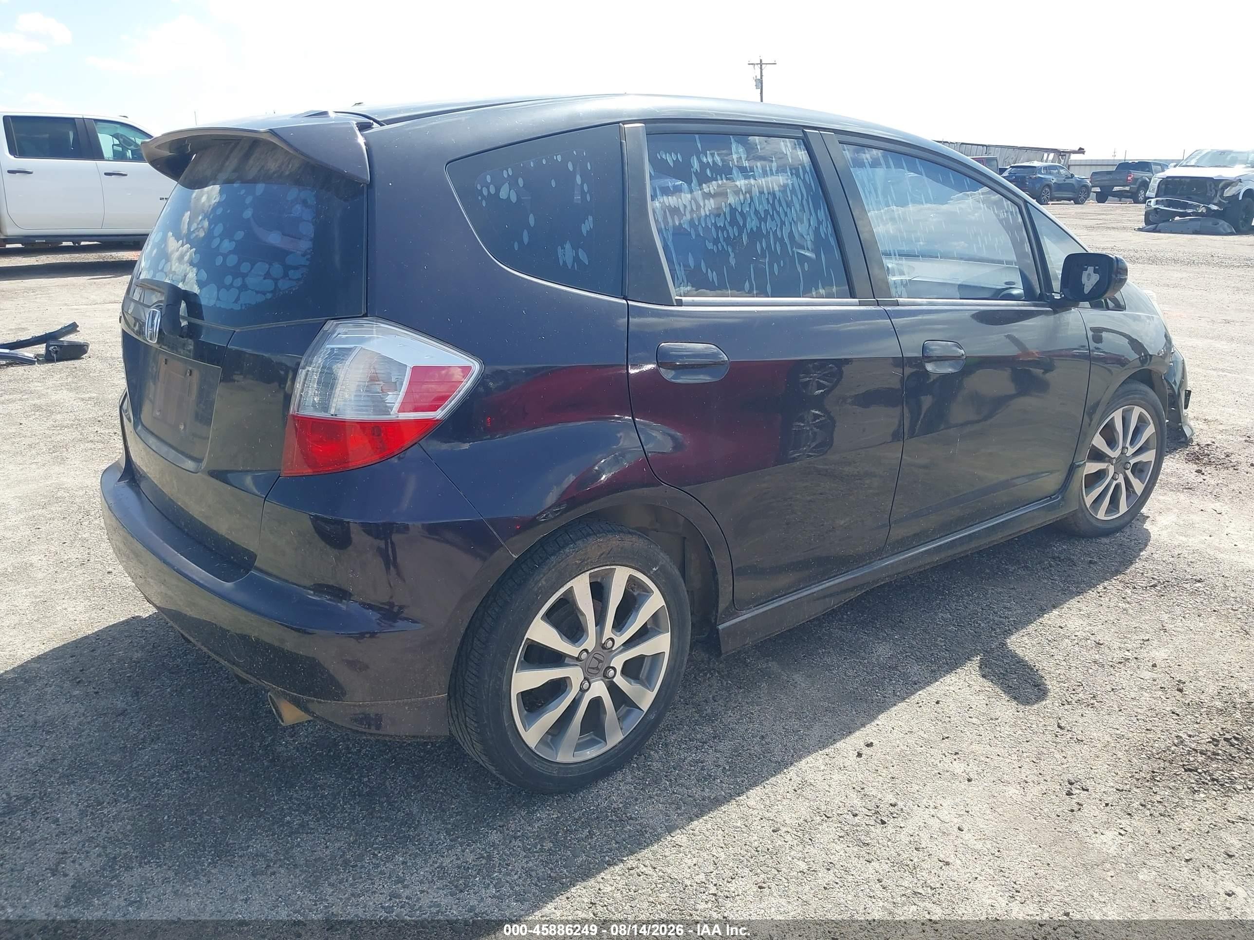 2013 Honda Fit Sport Purple vin: JHMGE8H58DC062957