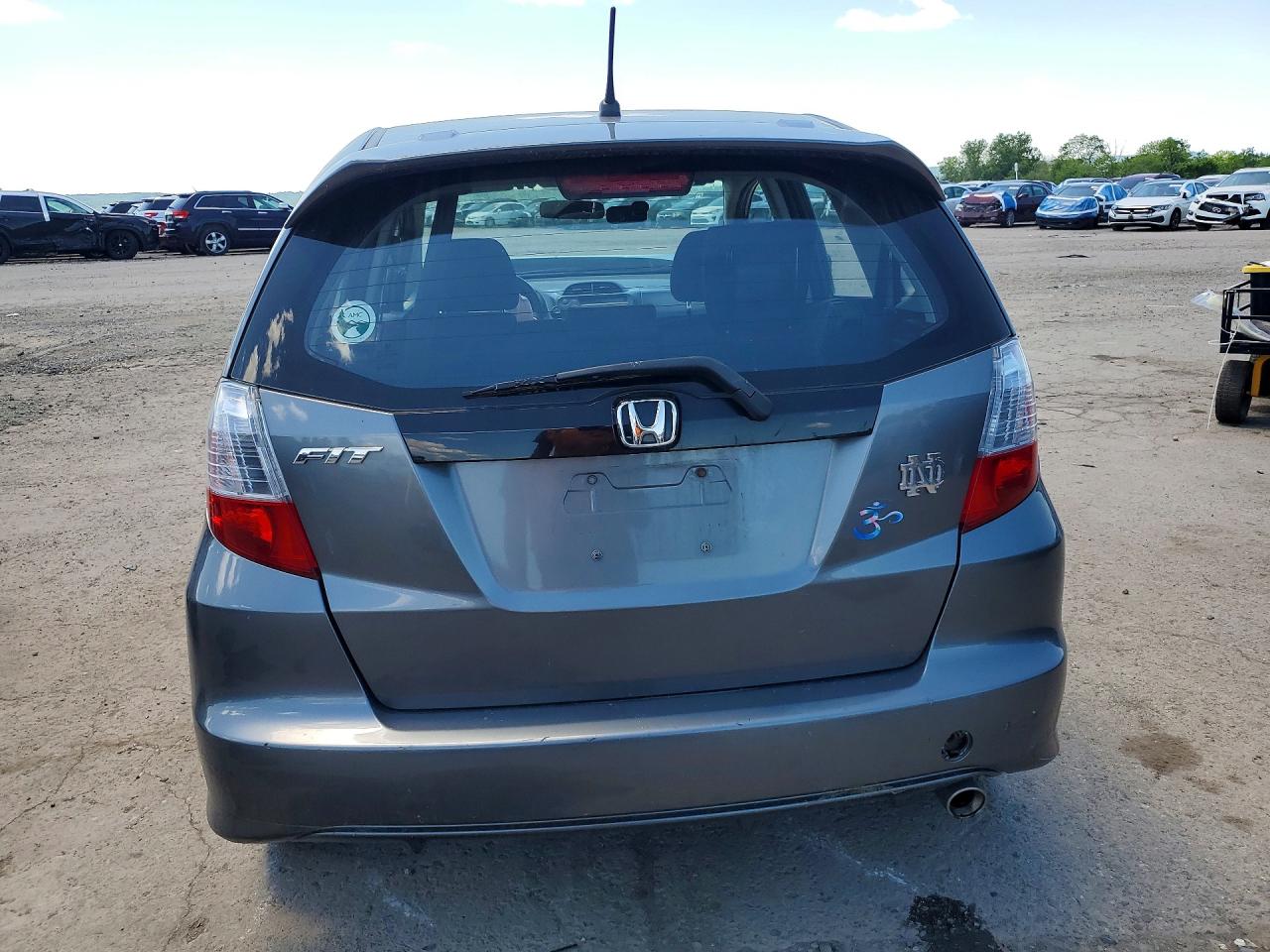 2013 Honda Fit Sport Gray vin: JHMGE8H58DC077202