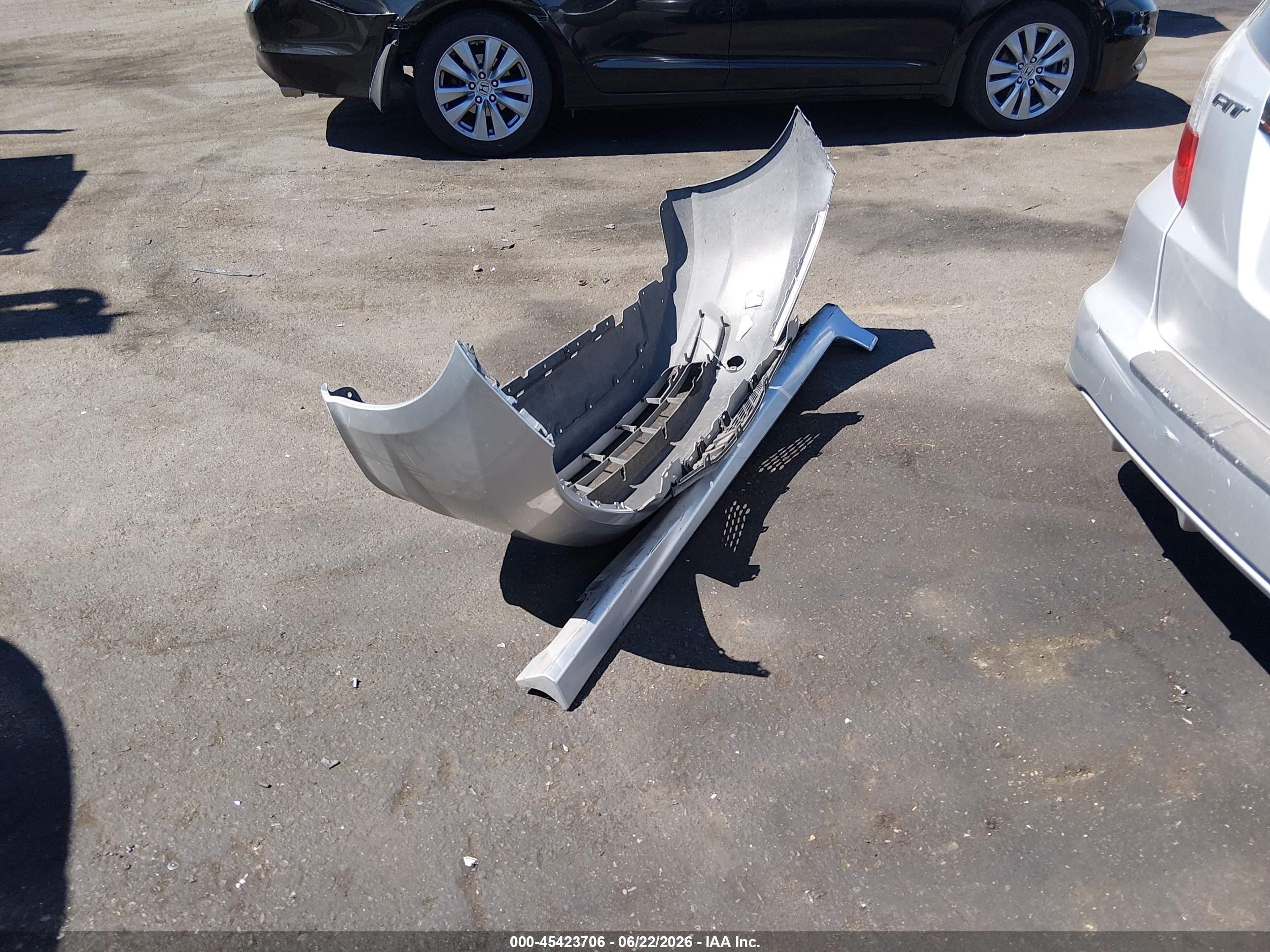 2011 Honda Fit Sport Silver vin: JHMGE8H59BC017720
