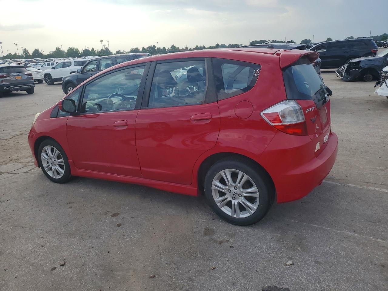 2011 Honda Fit Sport Красный vin: JHMGE8H59BC026644