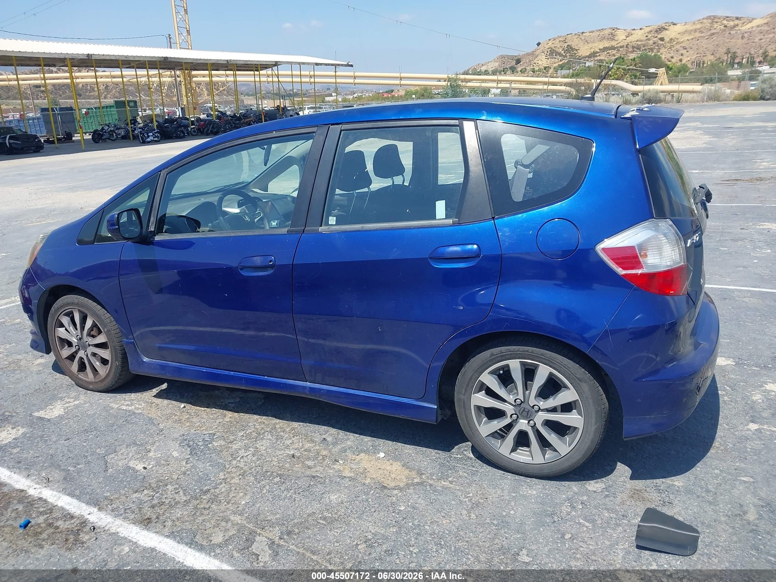 2012 Honda Fit Sport Blue vin: JHMGE8H59CC017315