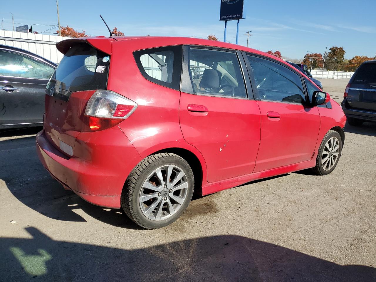 2012 Honda Uk Red vin: JHMGE8H59CC030775