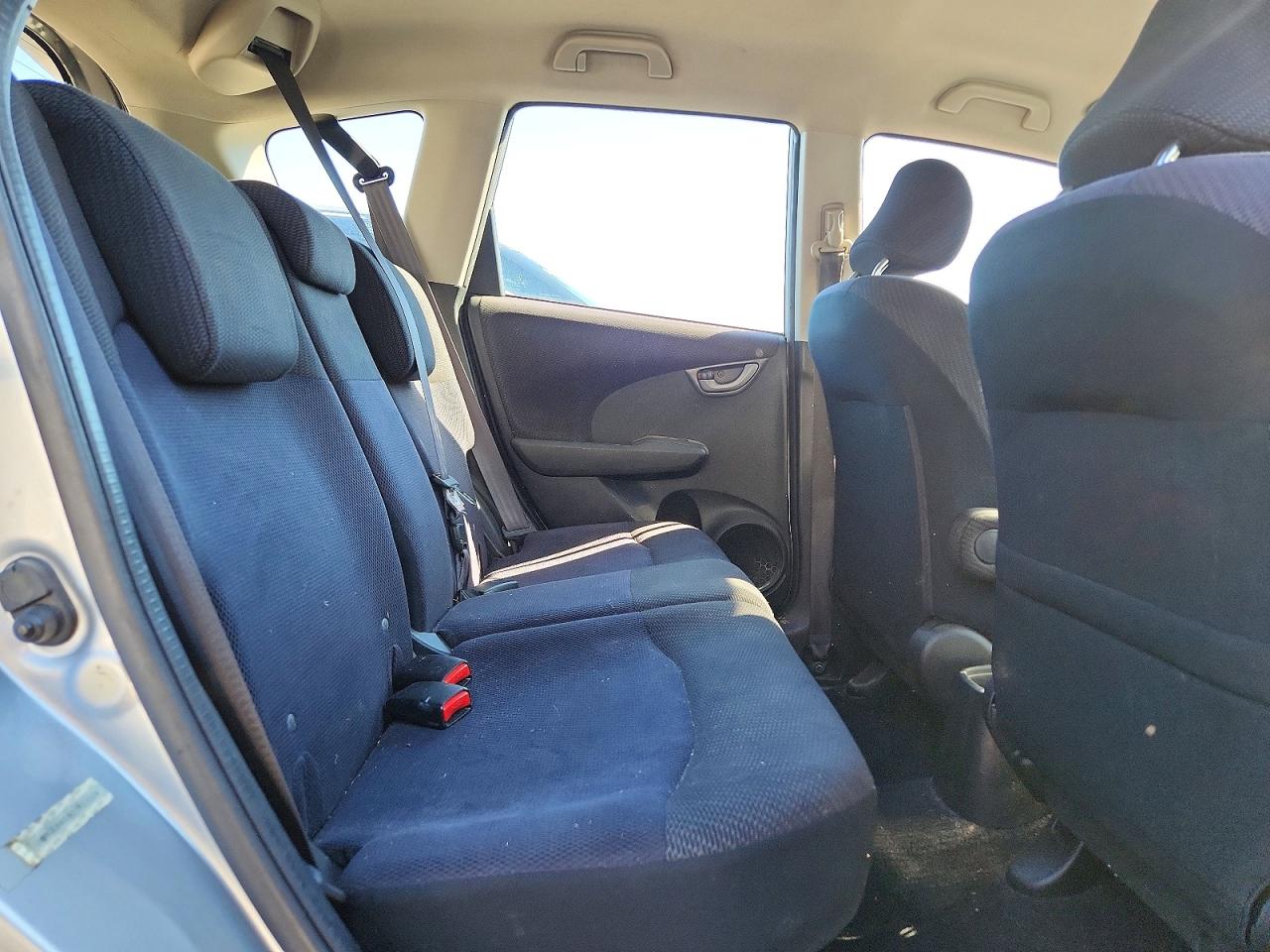 2012 Honda Fit Sport Silver vin: JHMGE8H59CC033224