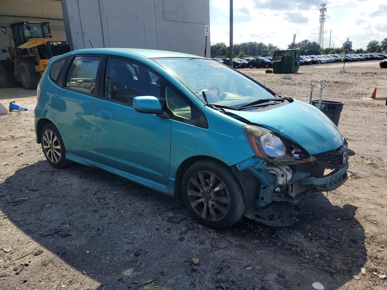 2013 Honda Fit Sport Turquoise vin: JHMGE8H59DC000970