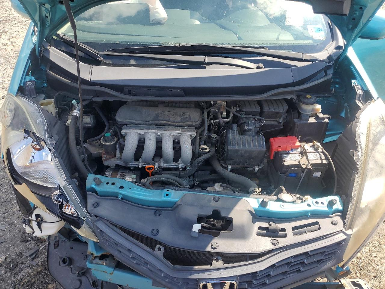 2013 Honda Fit Sport Turquoise vin: JHMGE8H59DC000970