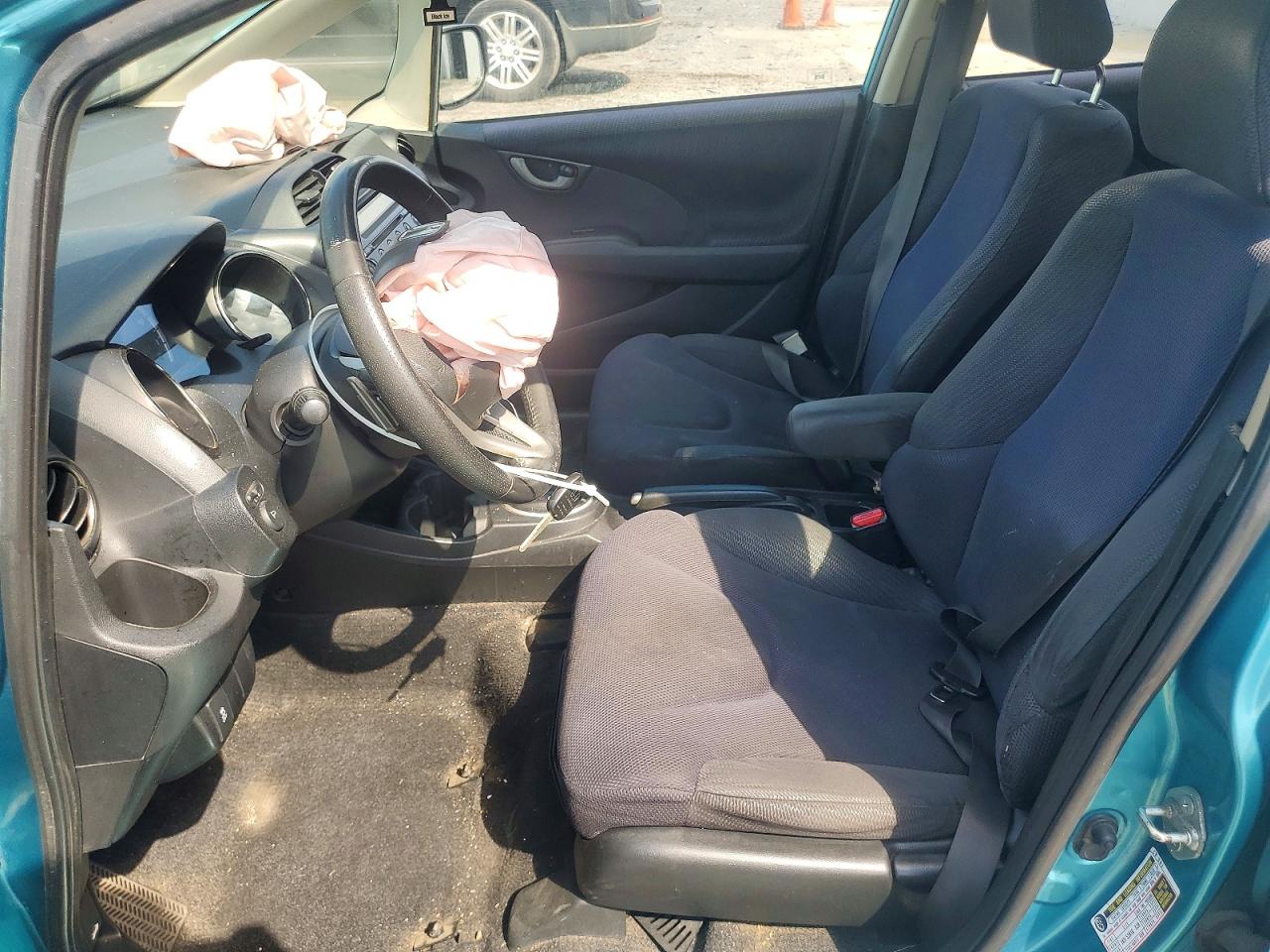 2013 Honda Fit Sport Turquoise vin: JHMGE8H59DC000970