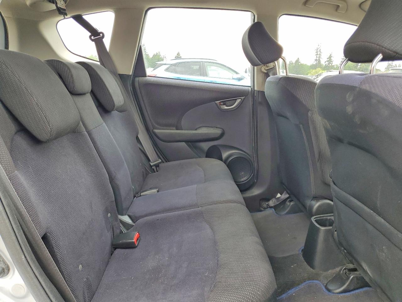 2013 Honda Fit Sport Silver vin: JHMGE8H59DC014660