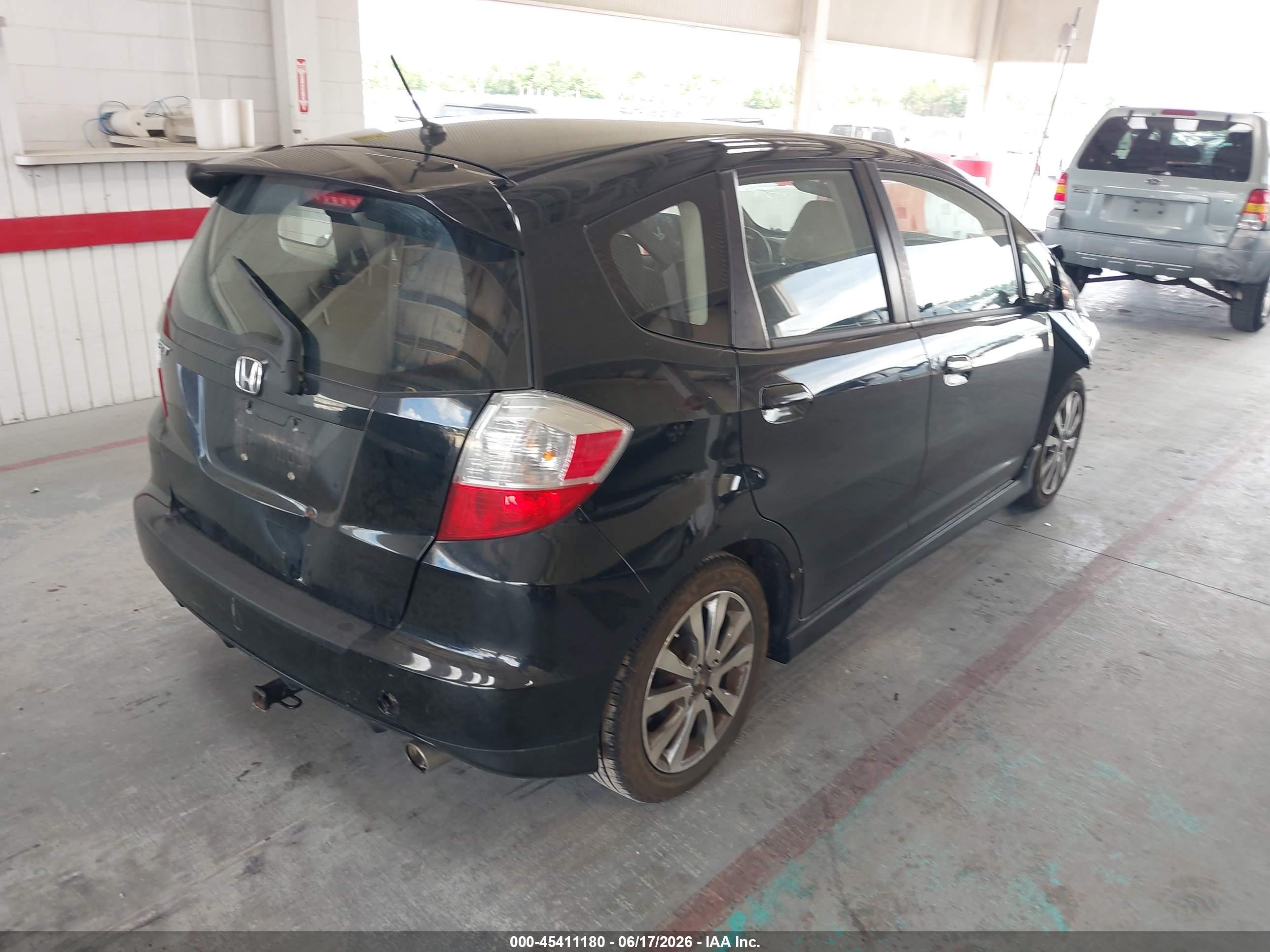 2013 Honda Fit Sport Black vin: JHMGE8H59DC029028