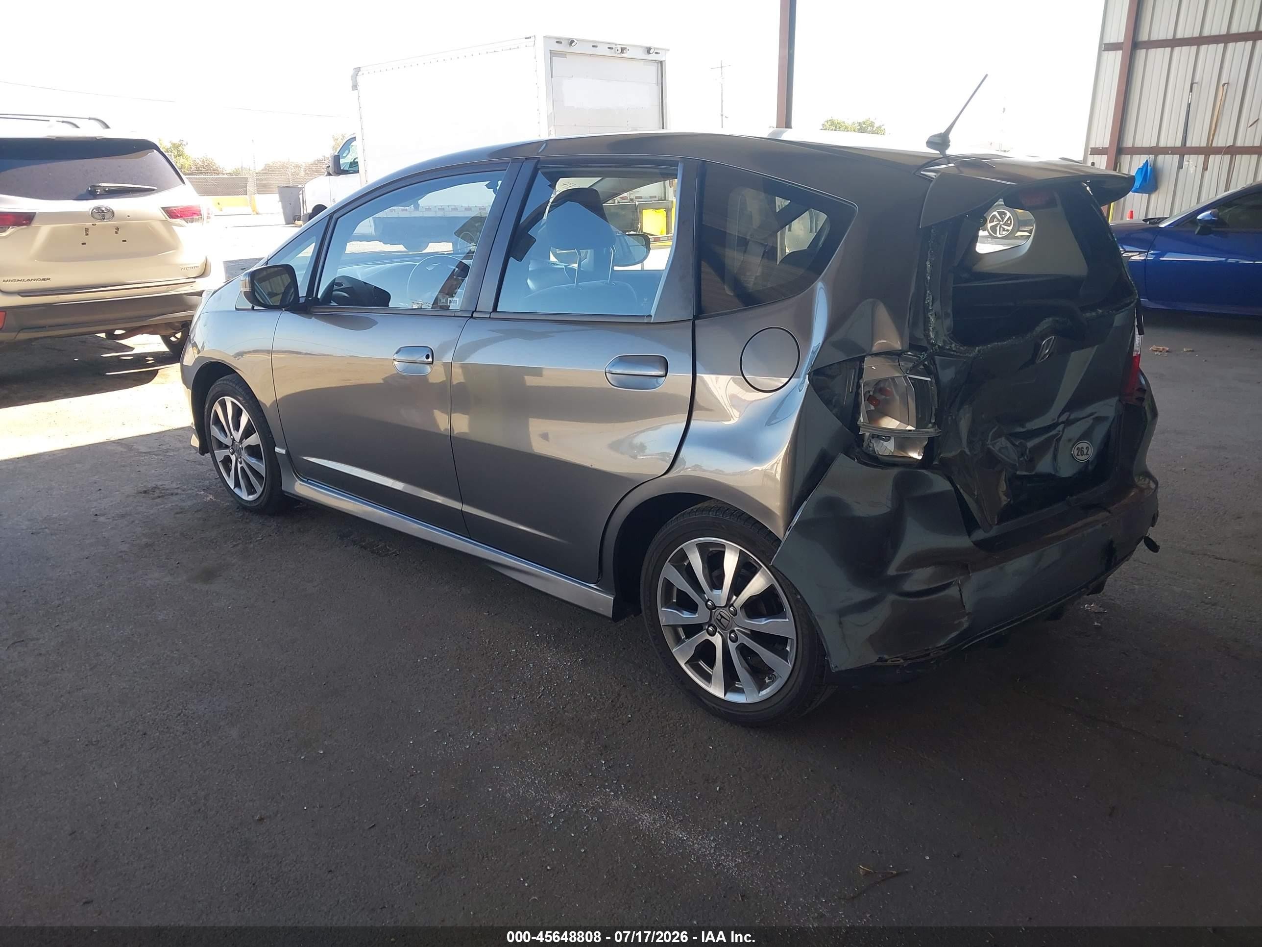 2013 Honda Fit Sport Gray vin: JHMGE8H59DC036464