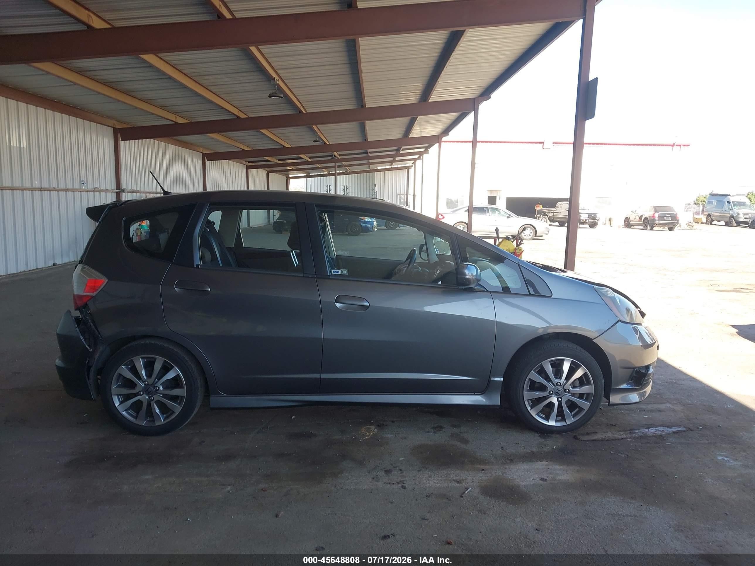 2013 Honda Fit Sport Gray vin: JHMGE8H59DC036464