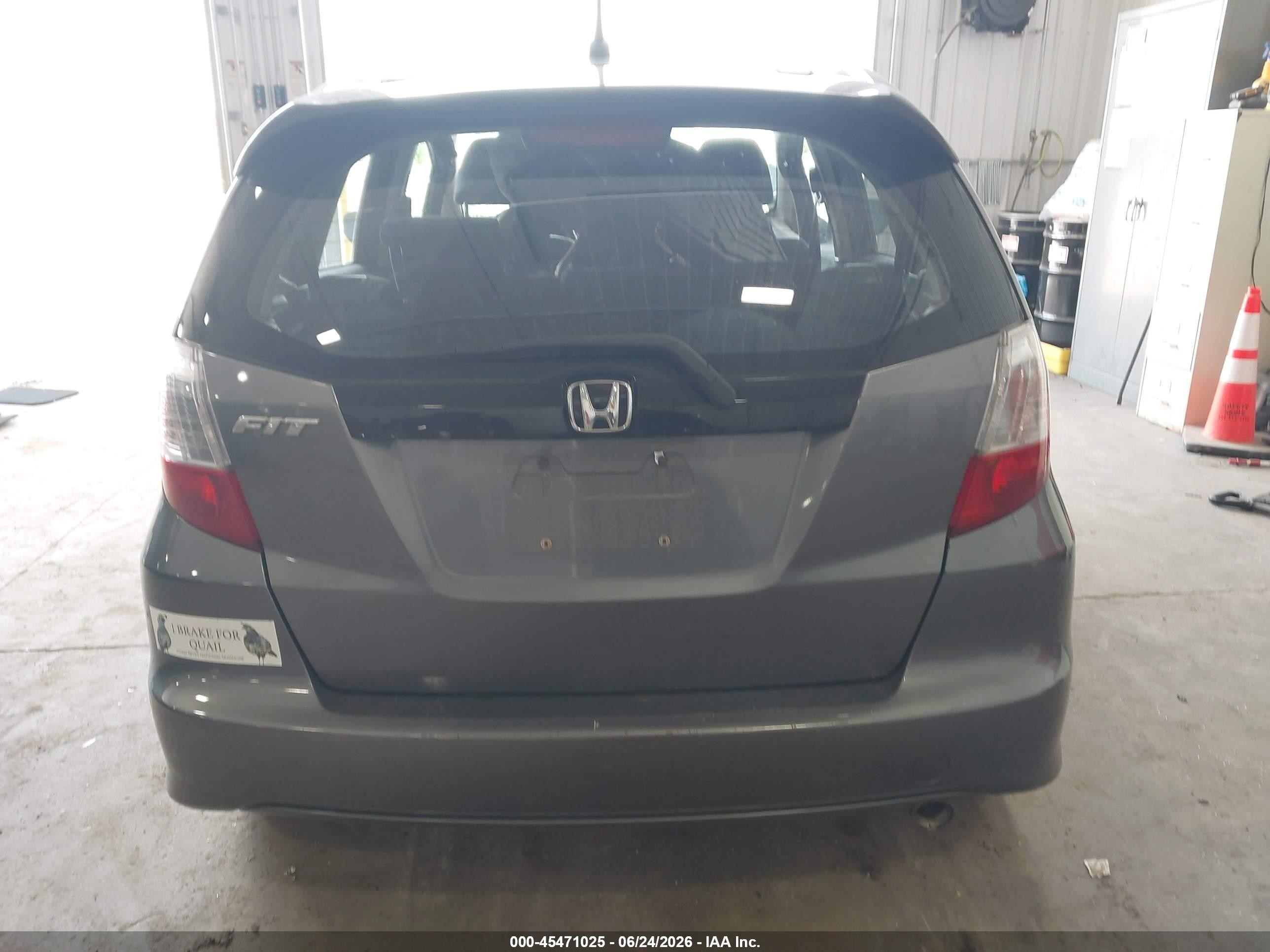 2013 Honda Fit Sport Gray vin: JHMGE8H59DC077886