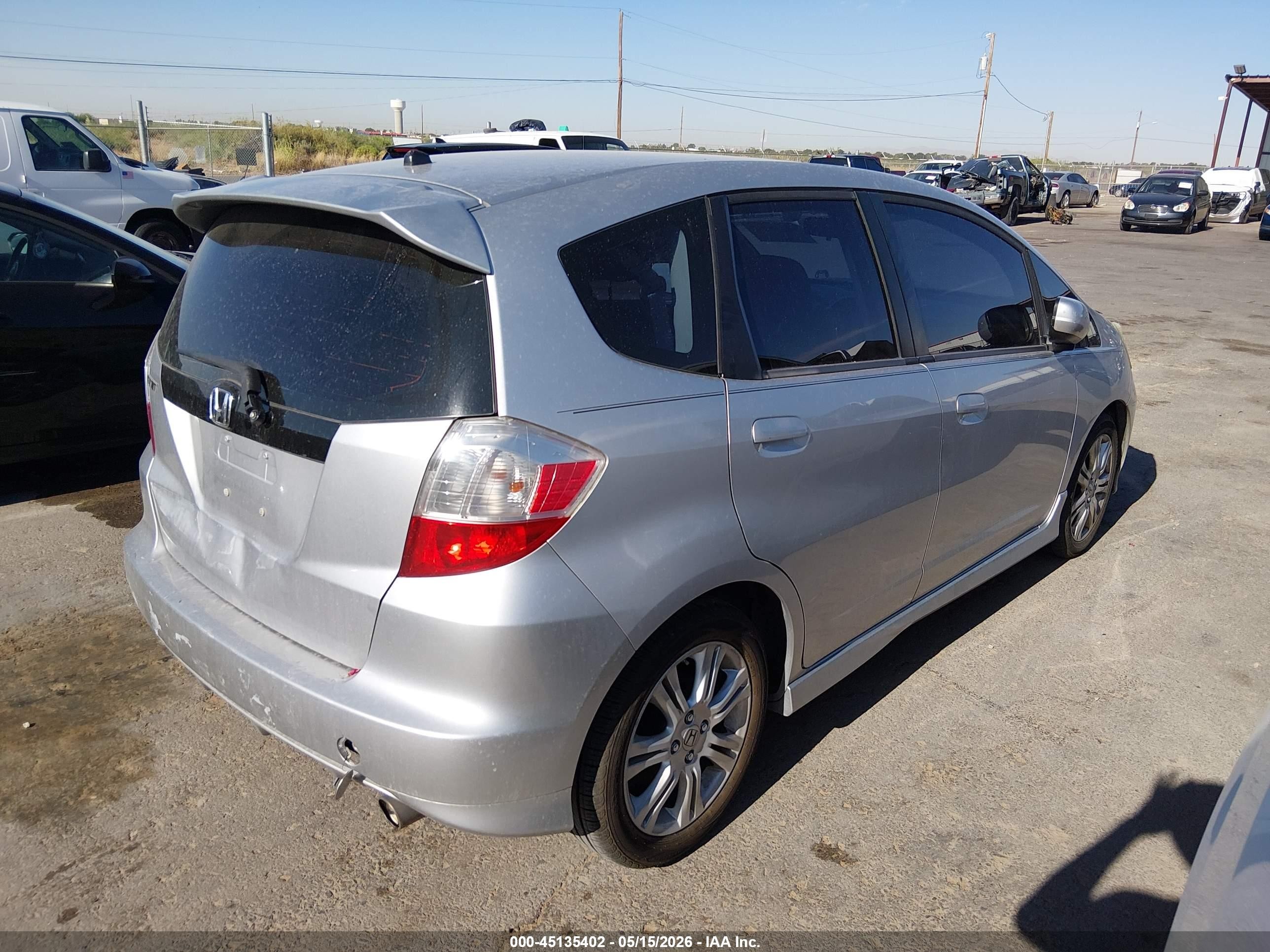 2011 Honda Fit Sport Silver vin: JHMGE8H5XBC011196