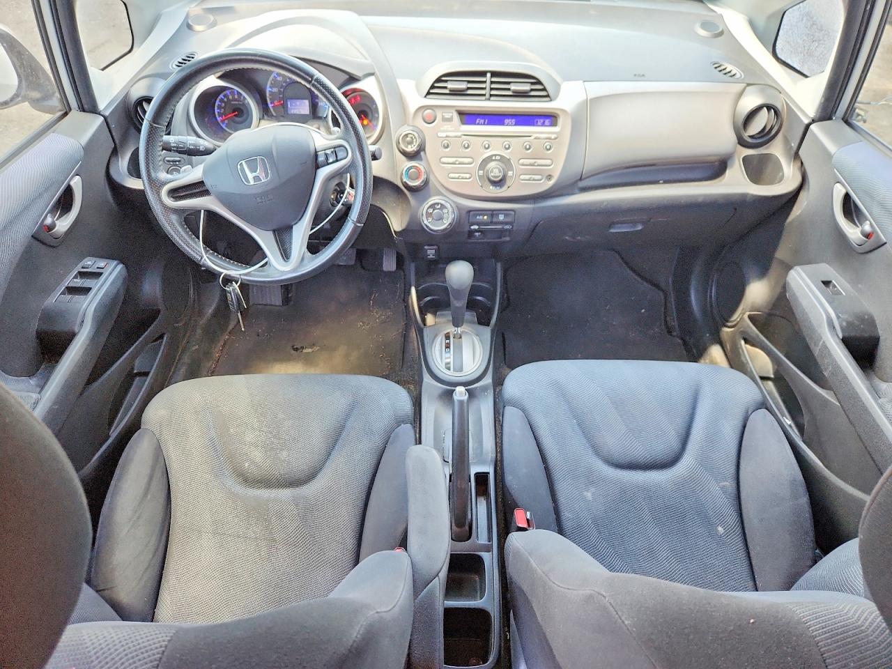 2011 Honda Fit Sport Серебряный vin: JHMGE8H5XBC013630