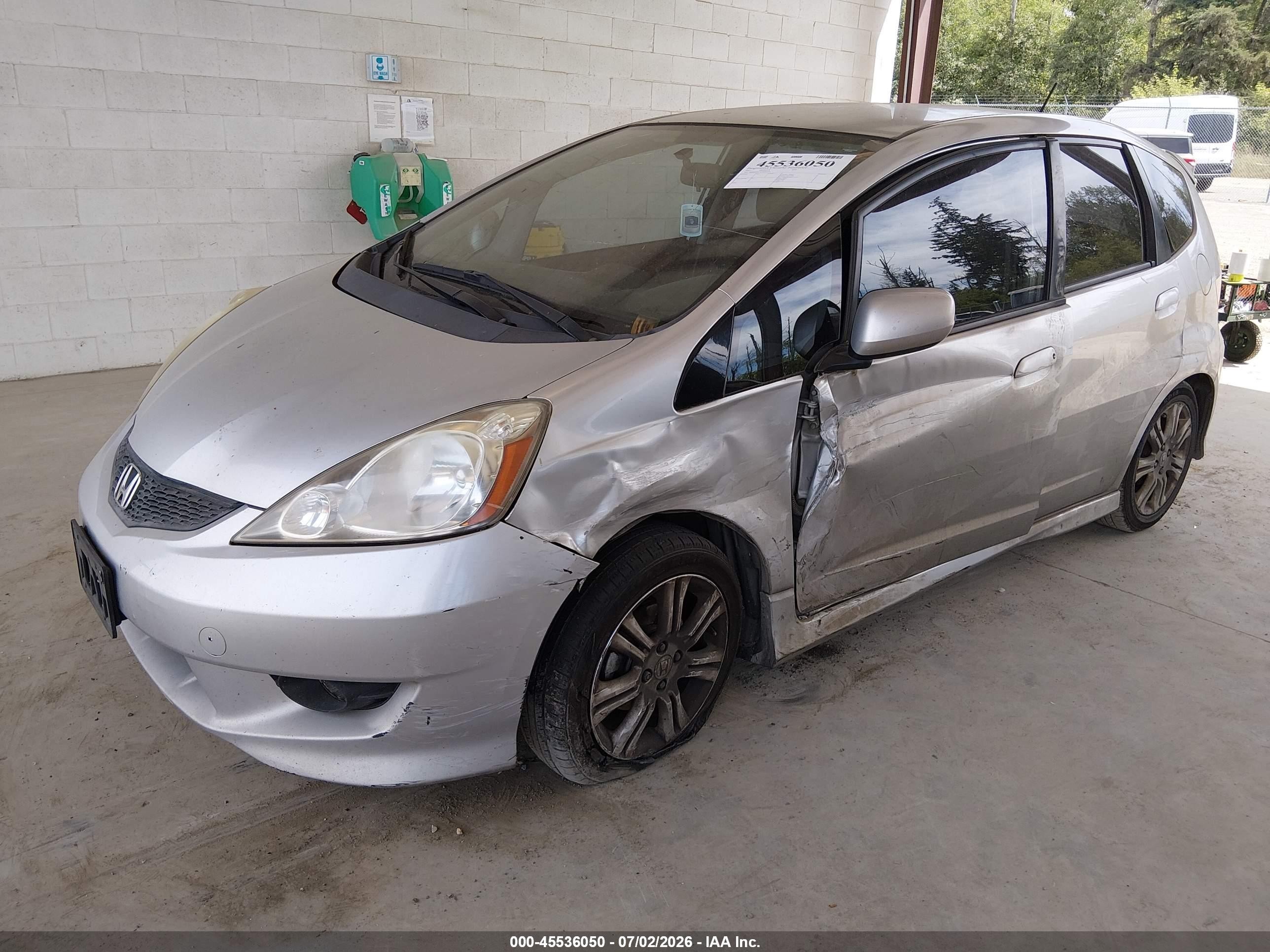 2011 Honda Fit Sport Silver vin: JHMGE8H5XBS009518