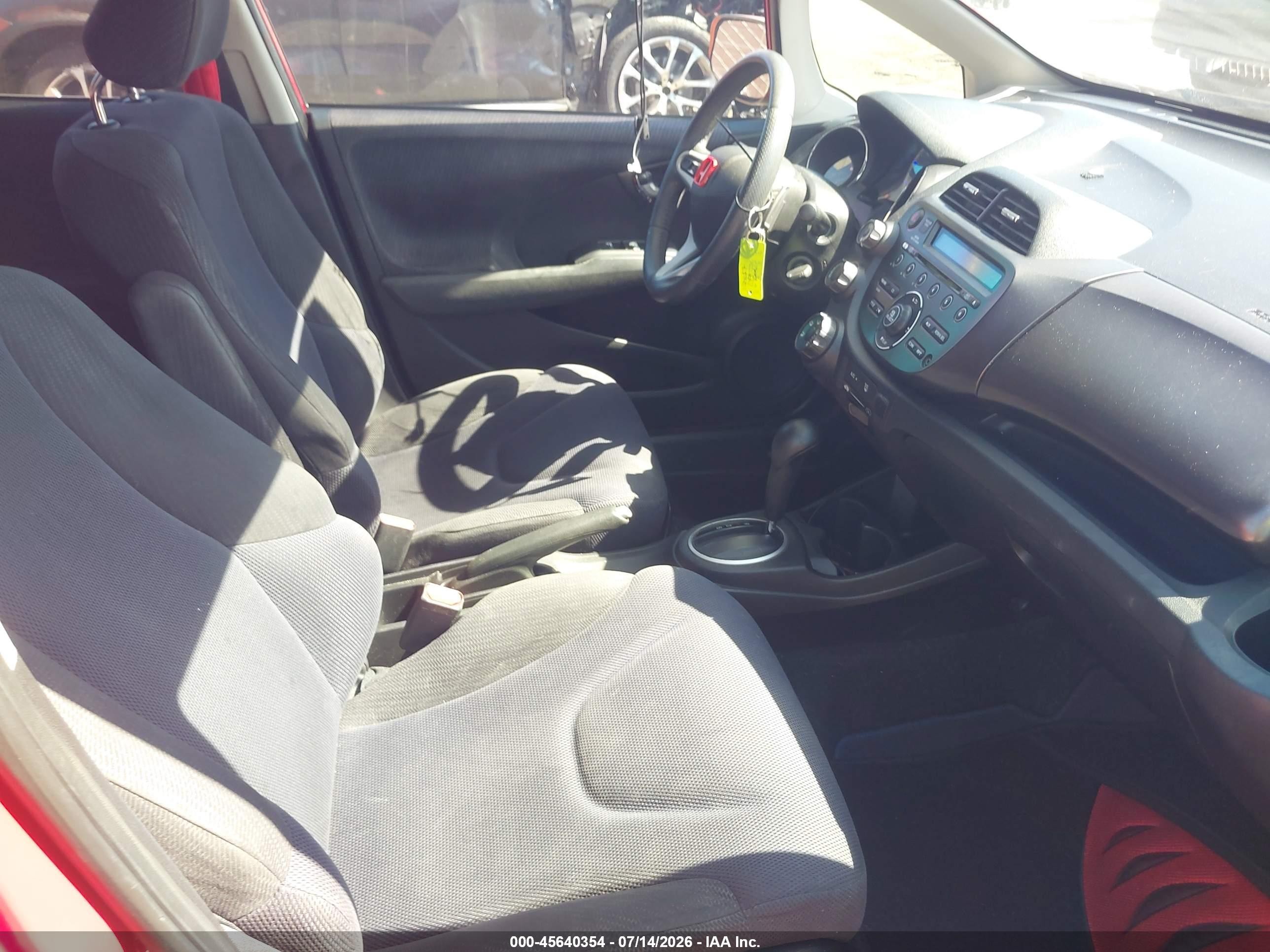 2012 Honda Fit Sport Red vin: JHMGE8H5XCC009661