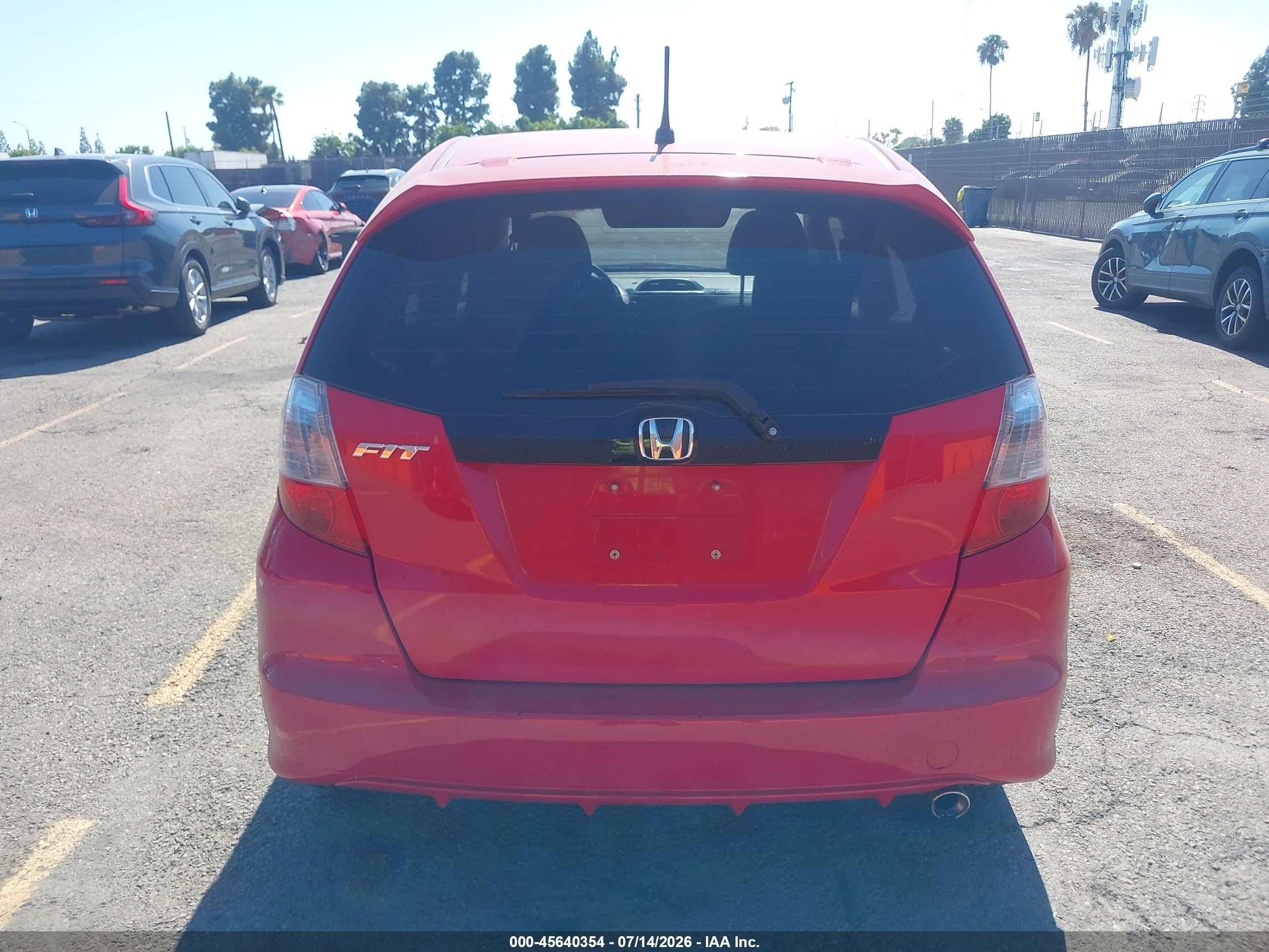 2012 Honda Fit Sport Red vin: JHMGE8H5XCC009661