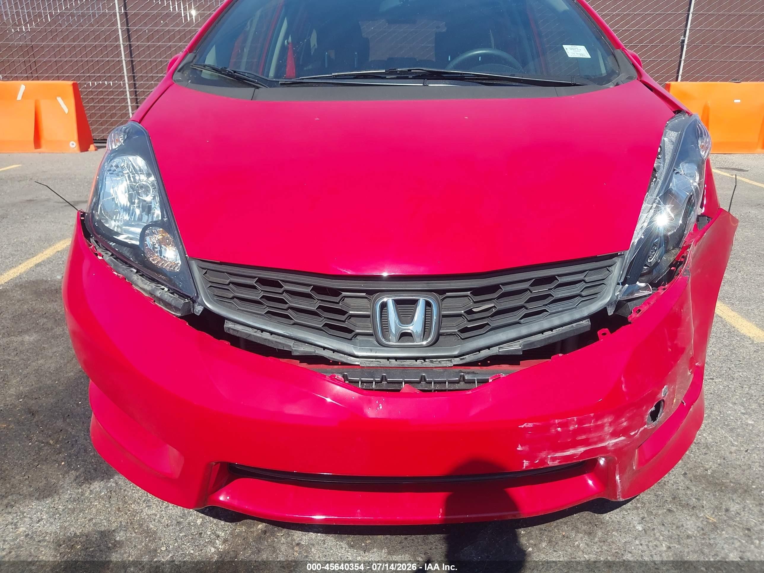 2012 Honda Fit Sport Red vin: JHMGE8H5XCC009661