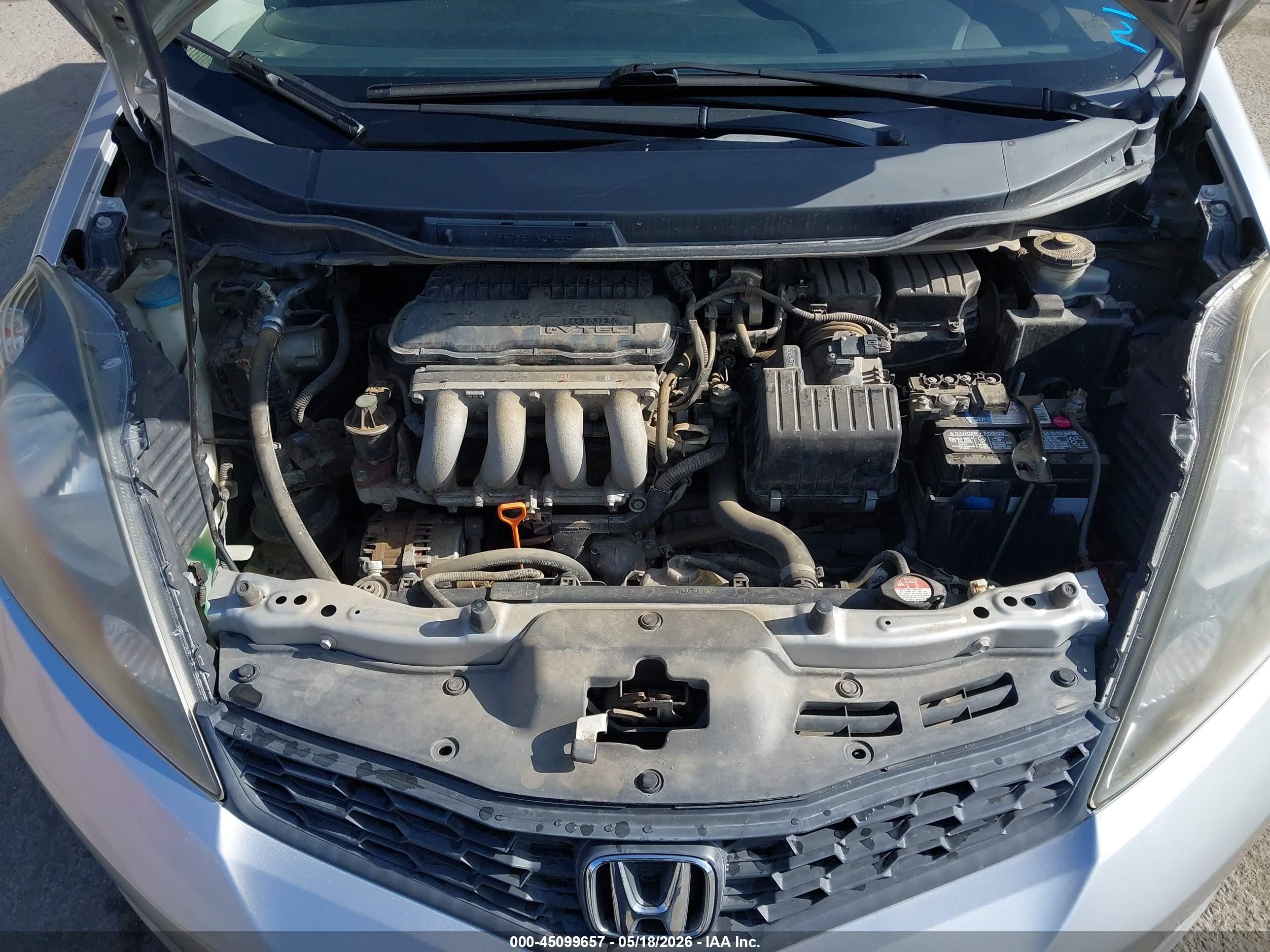 2012 Honda Fit Sport Серебряный vin: JHMGE8H5XCC011409