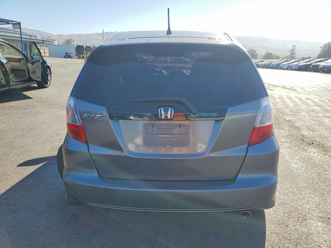 2012 Honda Fit Sport Серый vin: JHMGE8H5XCC024483