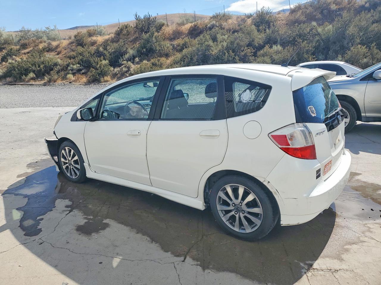 2013 Honda Fit Sport White vin: JHMGE8H5XDC020807