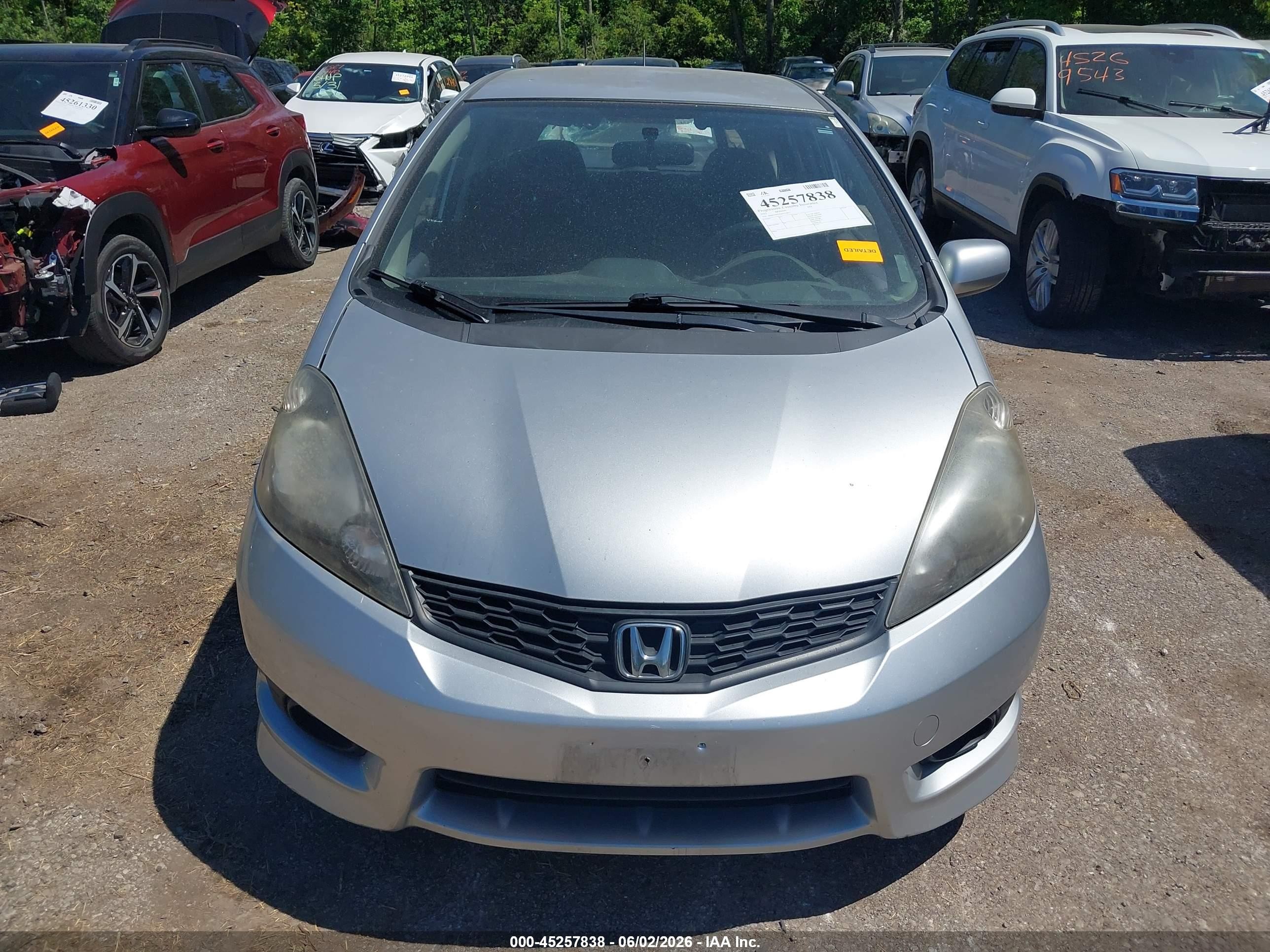 2013 Honda Fit Sport Silver vin: JHMGE8H5XDC029815