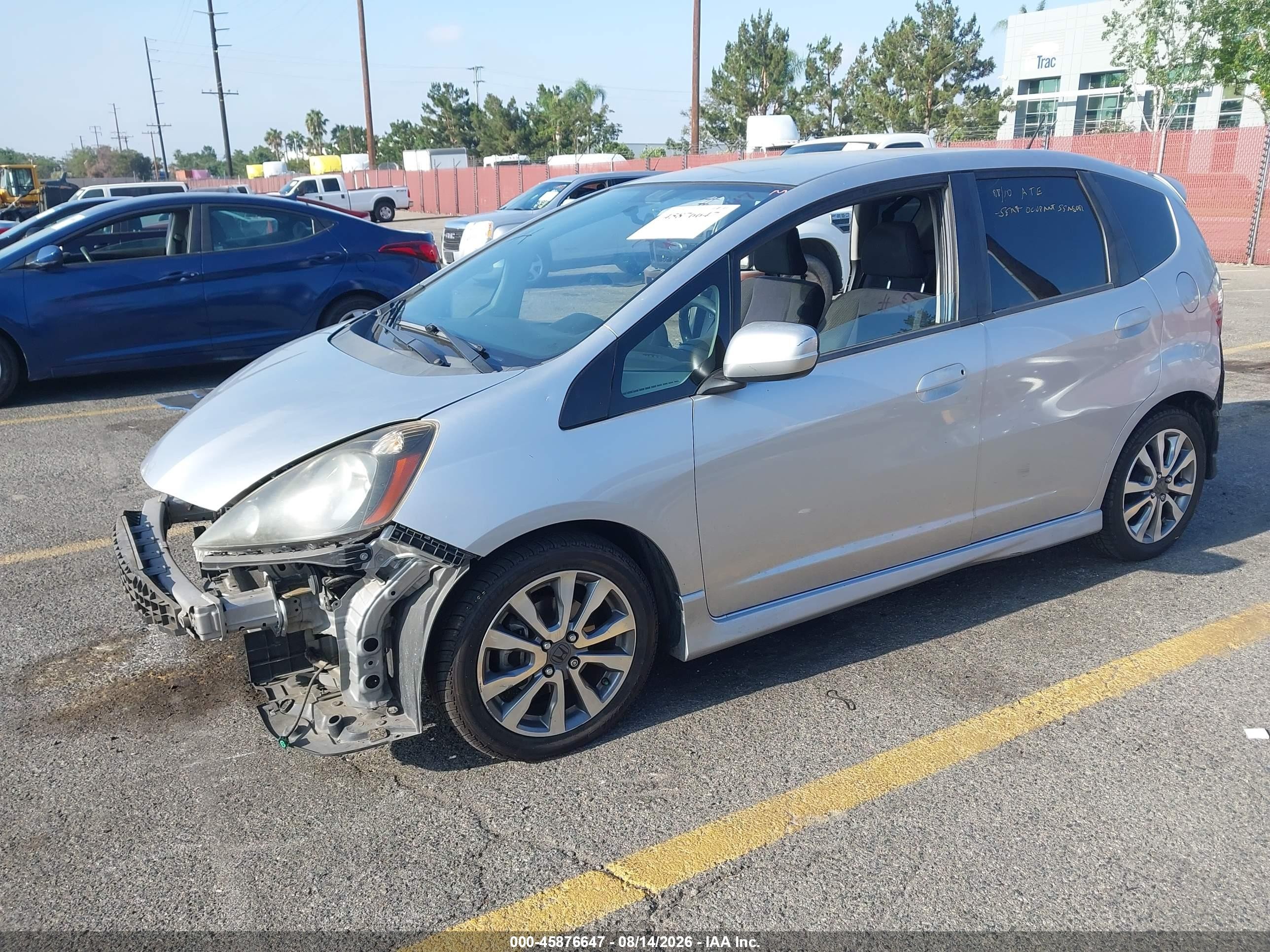 2013 Honda Fit Sport Silver vin: JHMGE8H5XDC034481