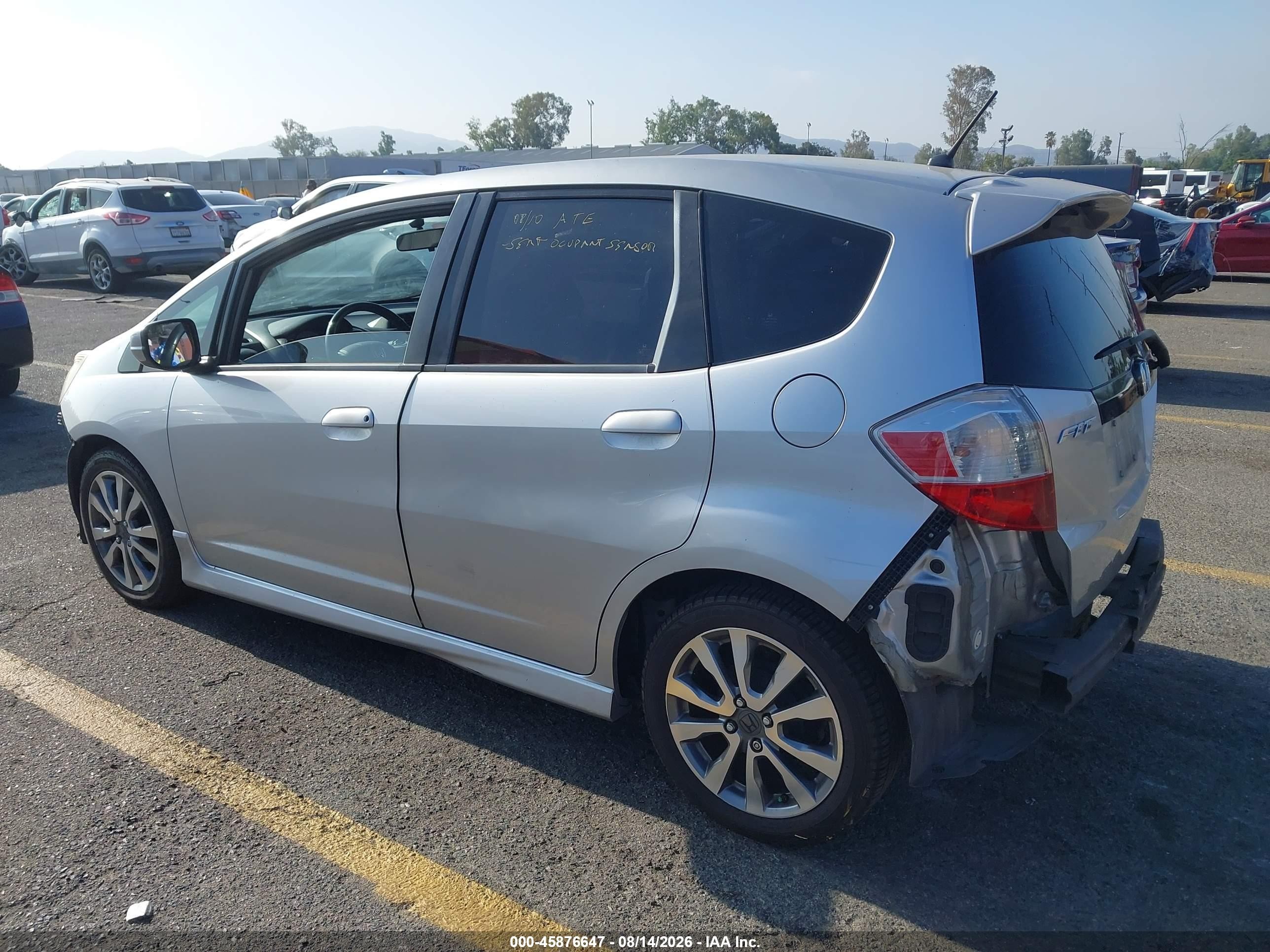 2013 Honda Fit Sport Silver vin: JHMGE8H5XDC034481