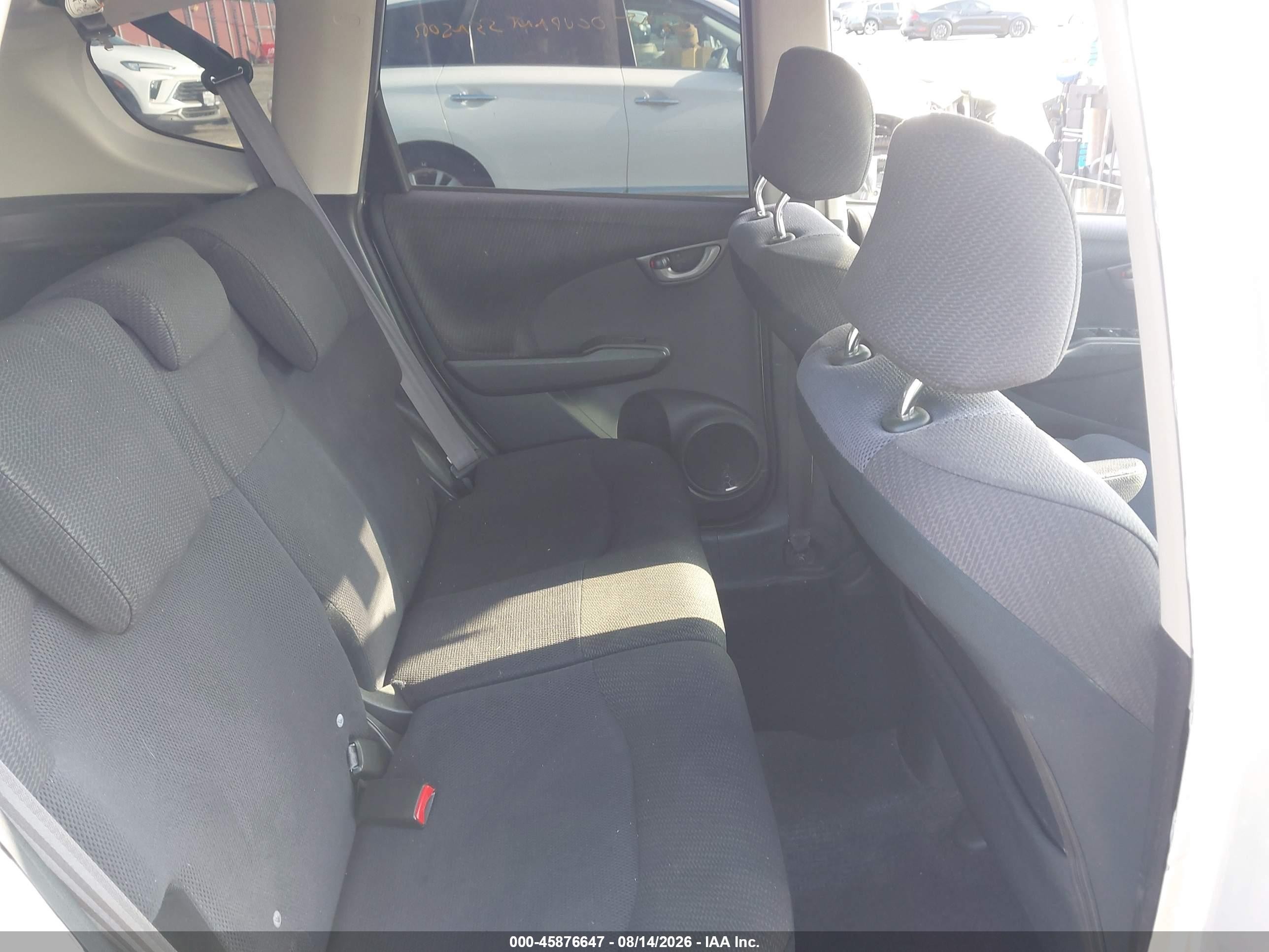 2013 Honda Fit Sport Silver vin: JHMGE8H5XDC034481