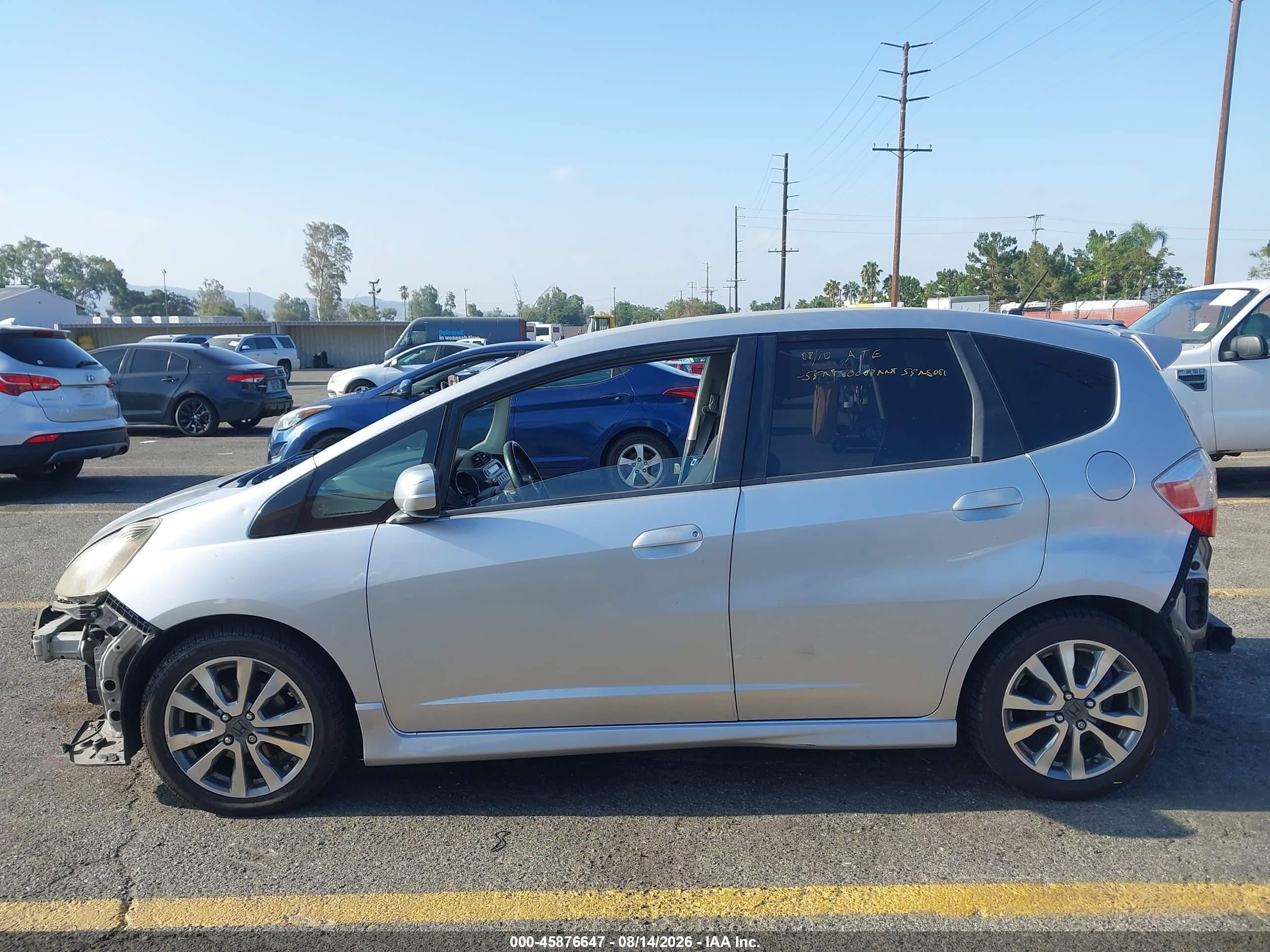 2013 Honda Fit Sport Silver vin: JHMGE8H5XDC034481