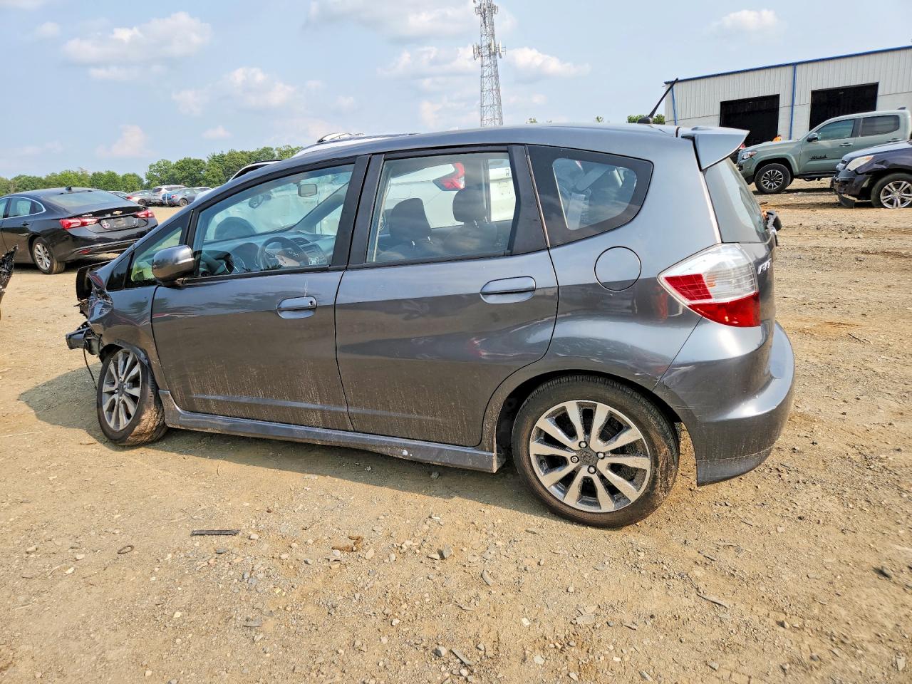 2013 Honda Fit Sport Gray vin: JHMGE8H5XDC036652