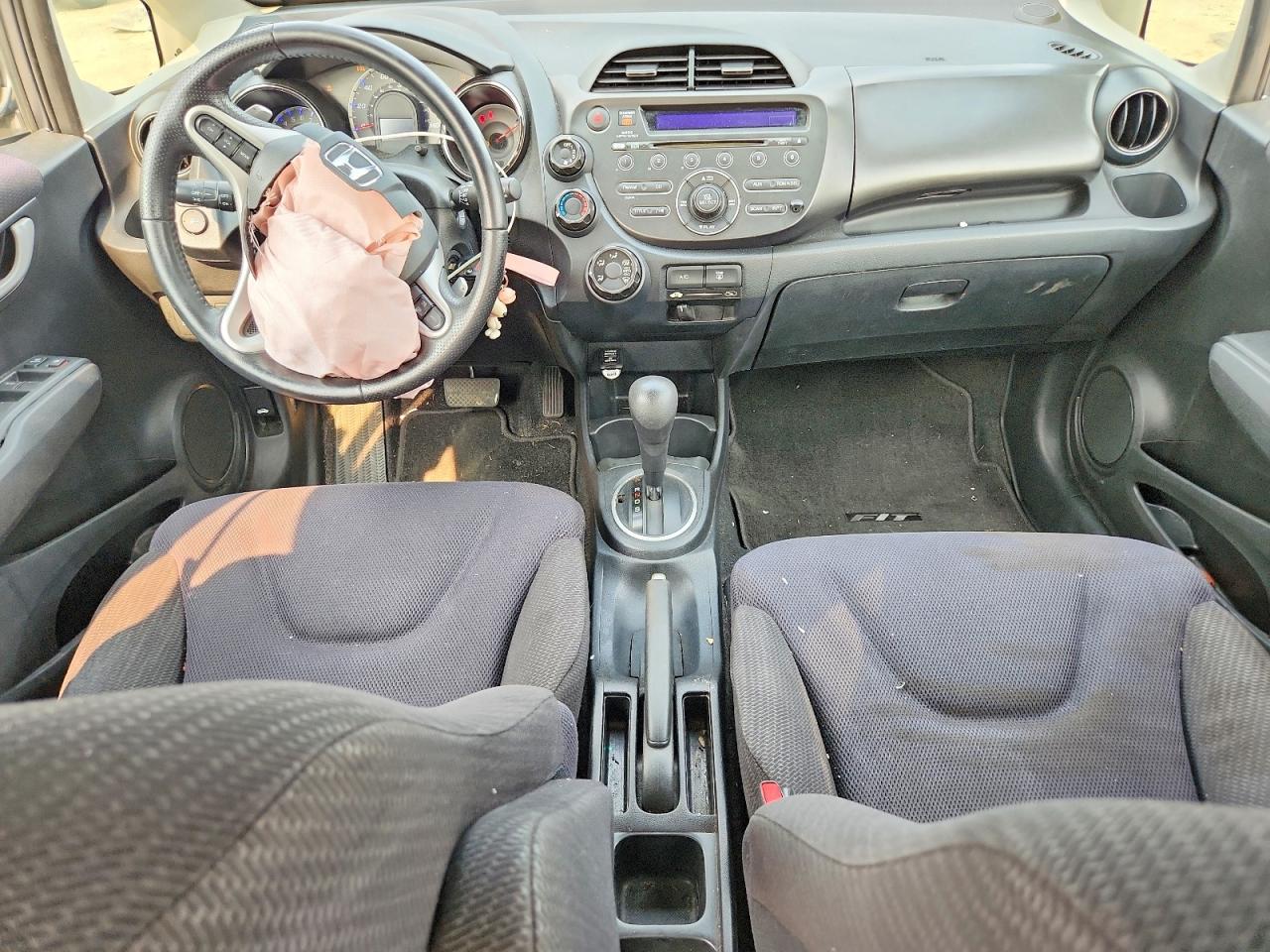 2013 Honda Fit Sport Gray vin: JHMGE8H5XDC036652
