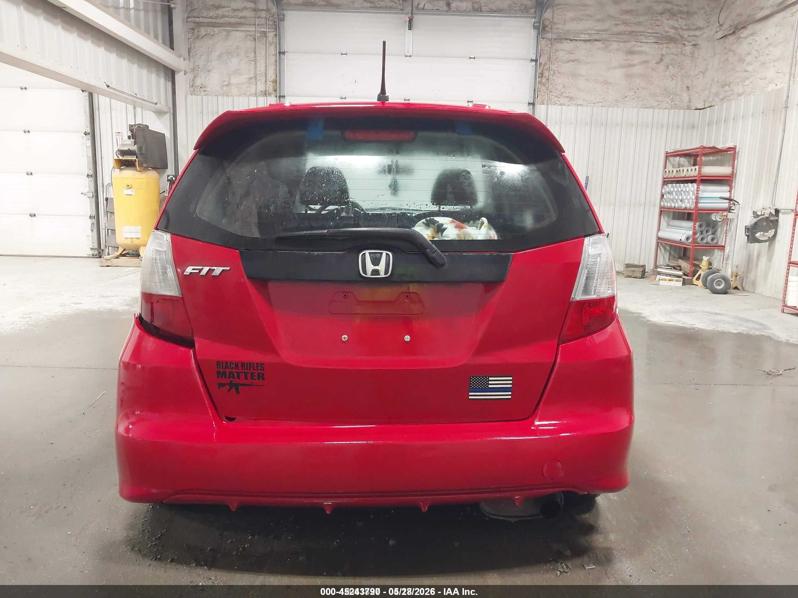 2013 Honda Fit Sport Red vin: JHMGE8H5XDC054763