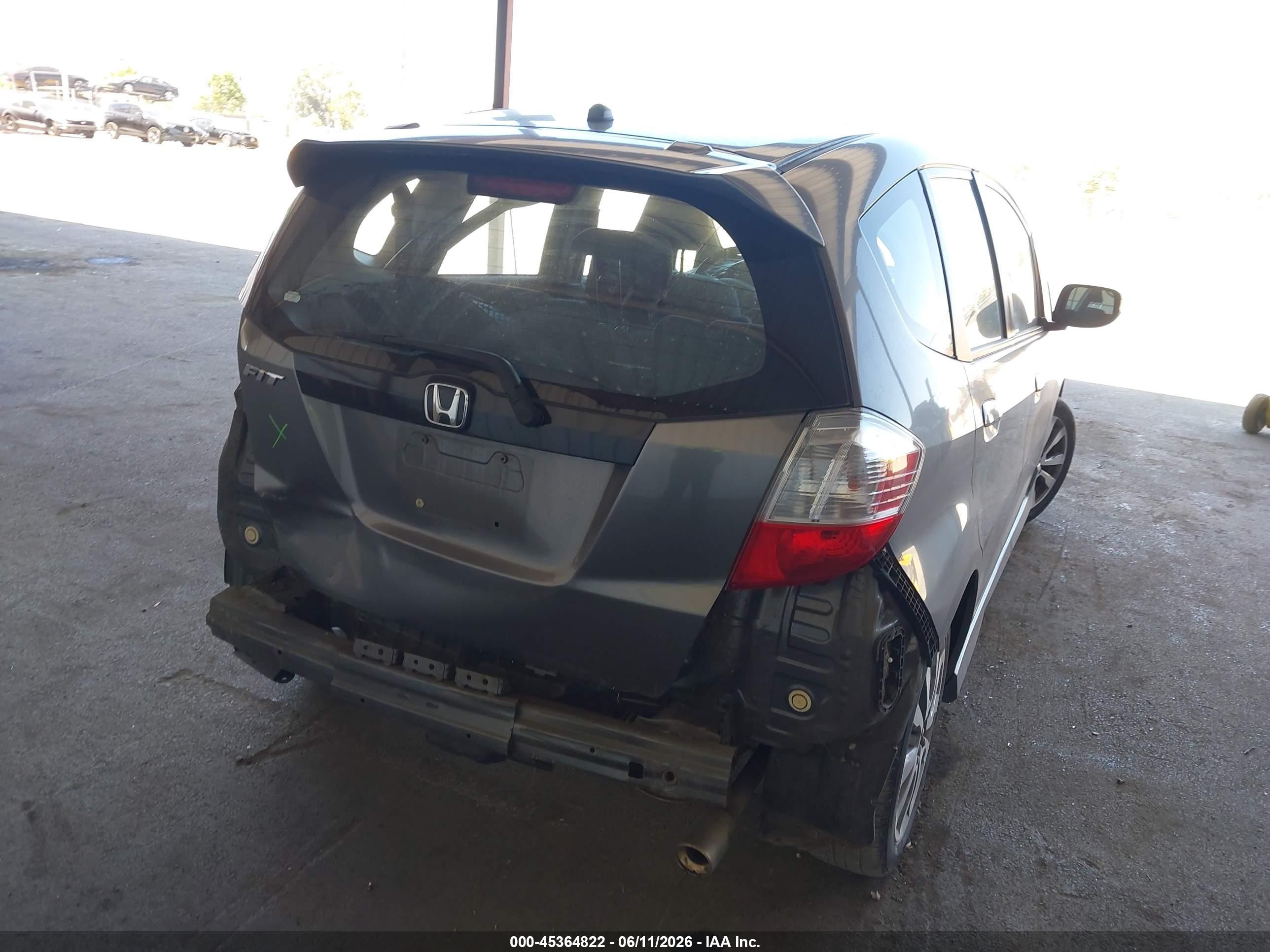 2013 Honda Fit Sport Gray vin: JHMGE8H5XDC062815