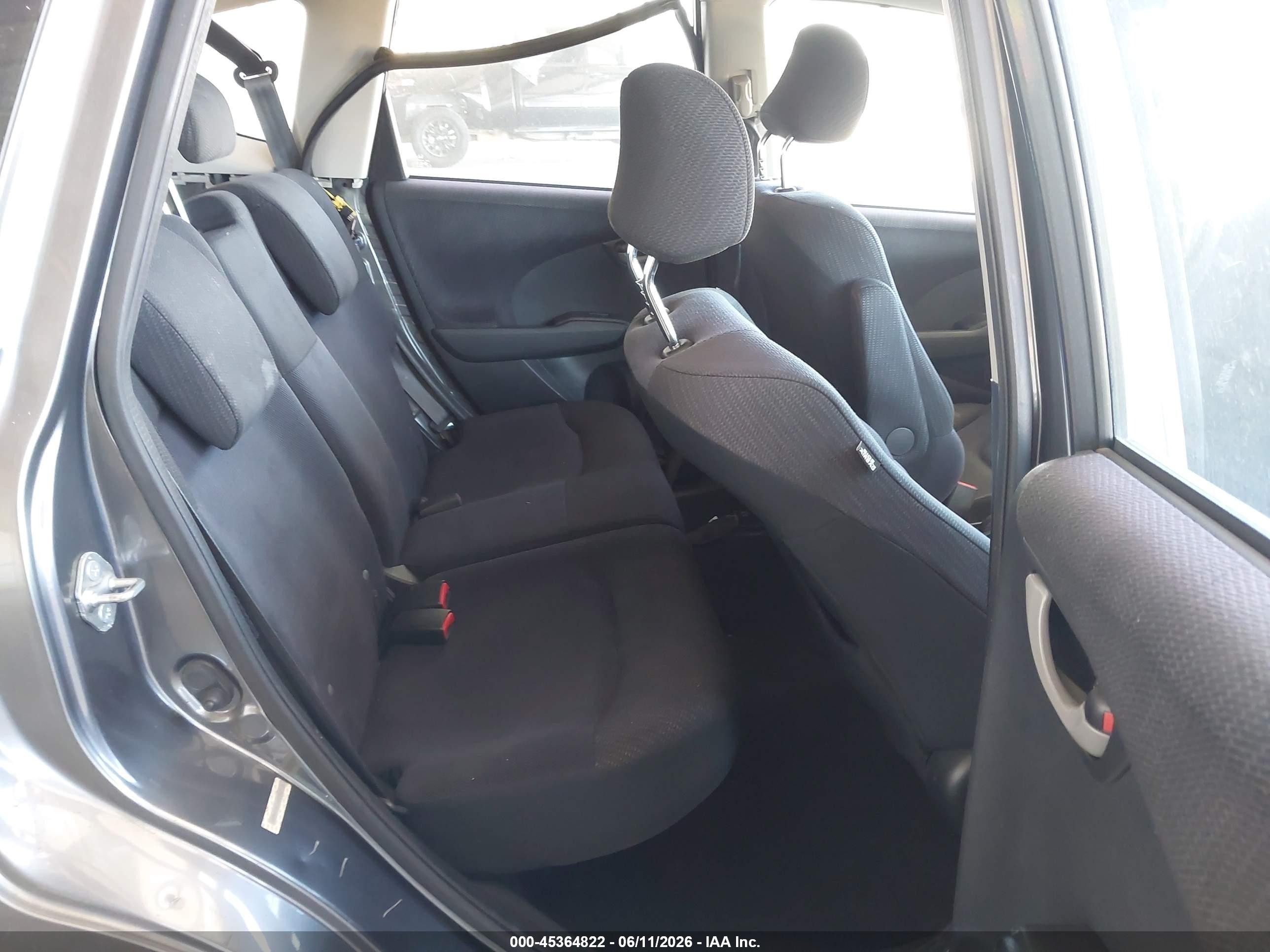 2013 Honda Fit Sport Gray vin: JHMGE8H5XDC062815